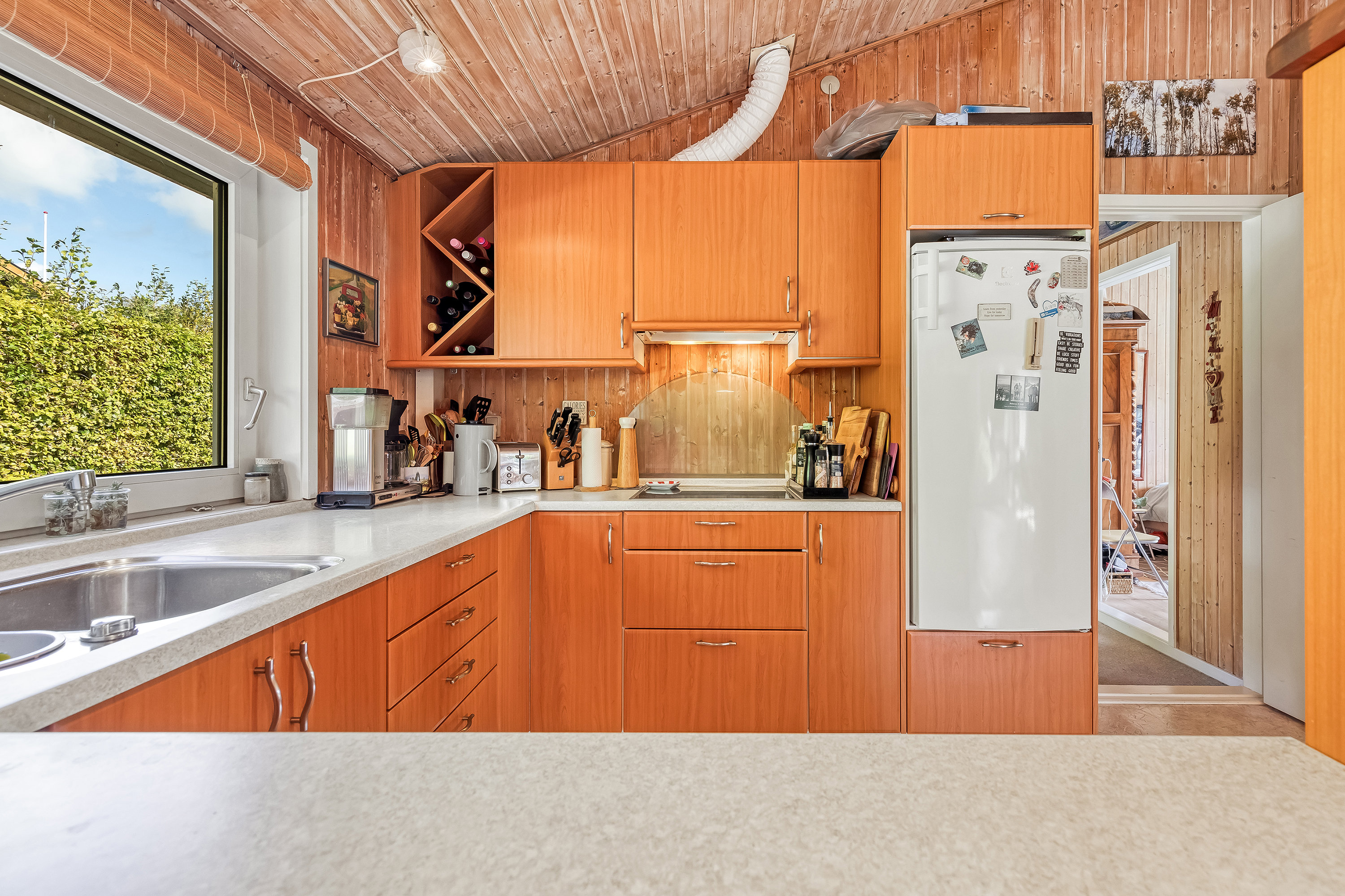 Fremhævet køkken billede i fuldskærmstilstand. Billede af Langs Hegnet 14, 3310 Ølsted