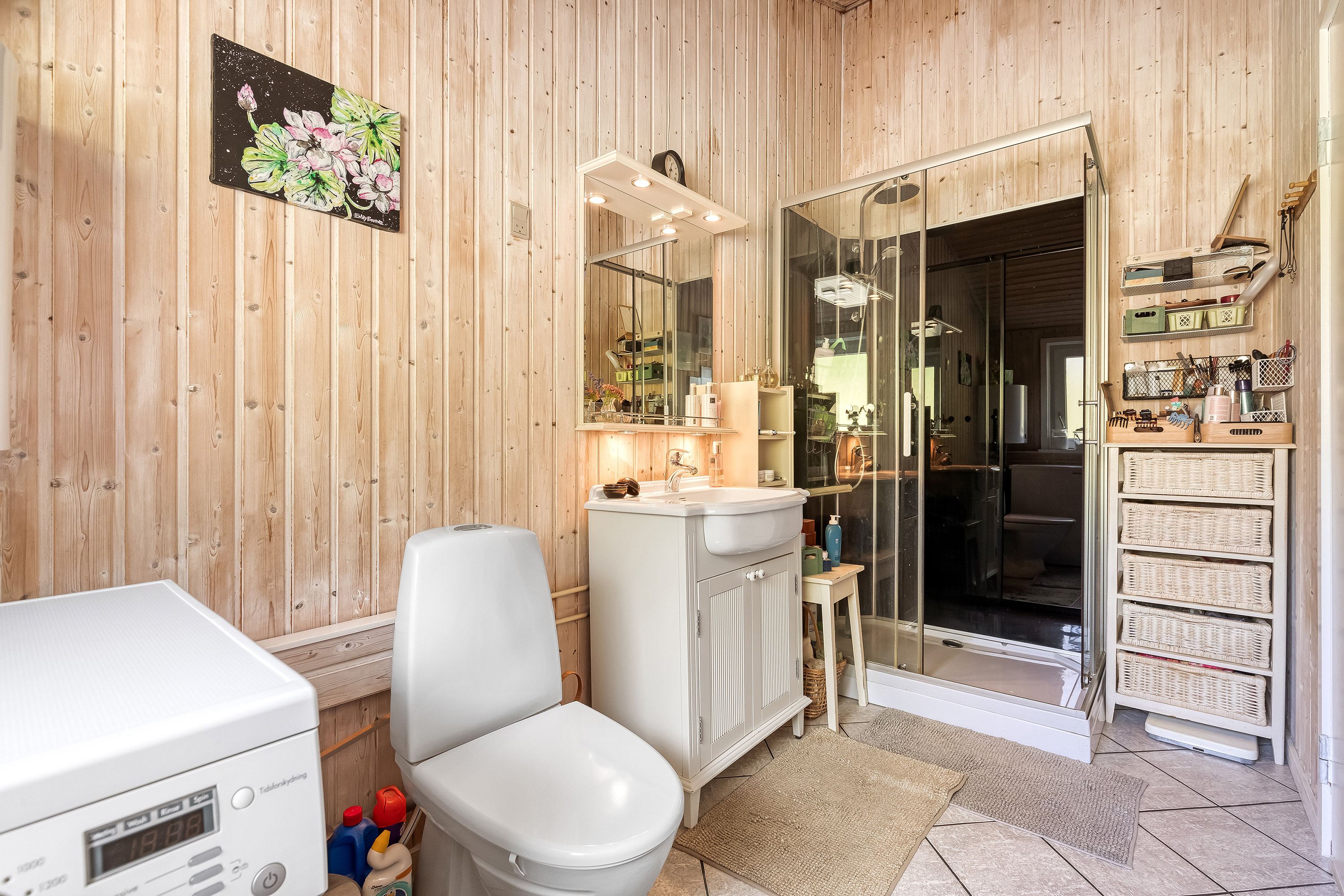 Fremhævet badeværelse billede i fuldskærmstilstand. Billede af Langs Hegnet 14, 3310 Ølsted