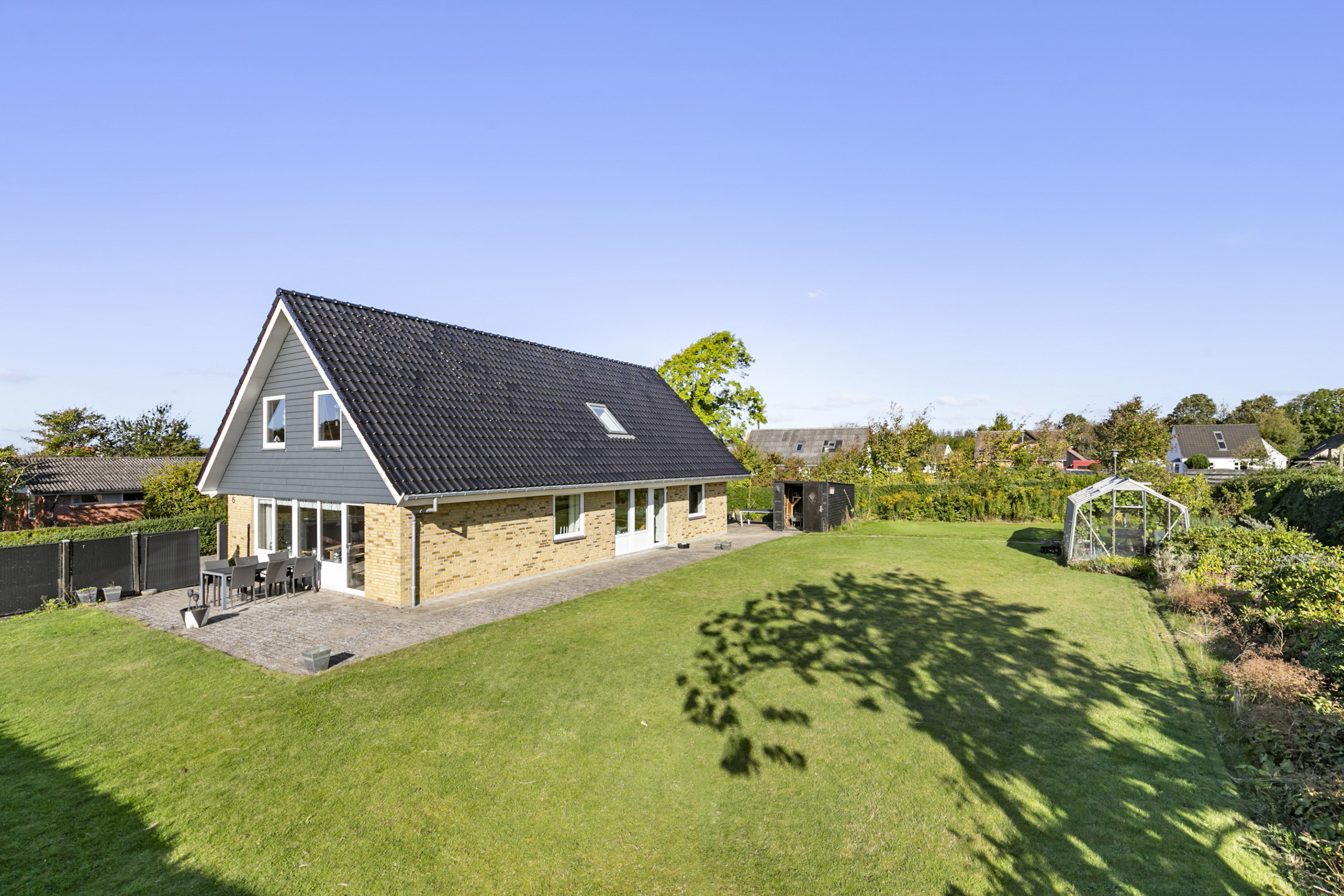 Fremhævet have billede i fuldskærmstilstand. Billede af Jørgen Terkelsens V 6, 9760 Vrå