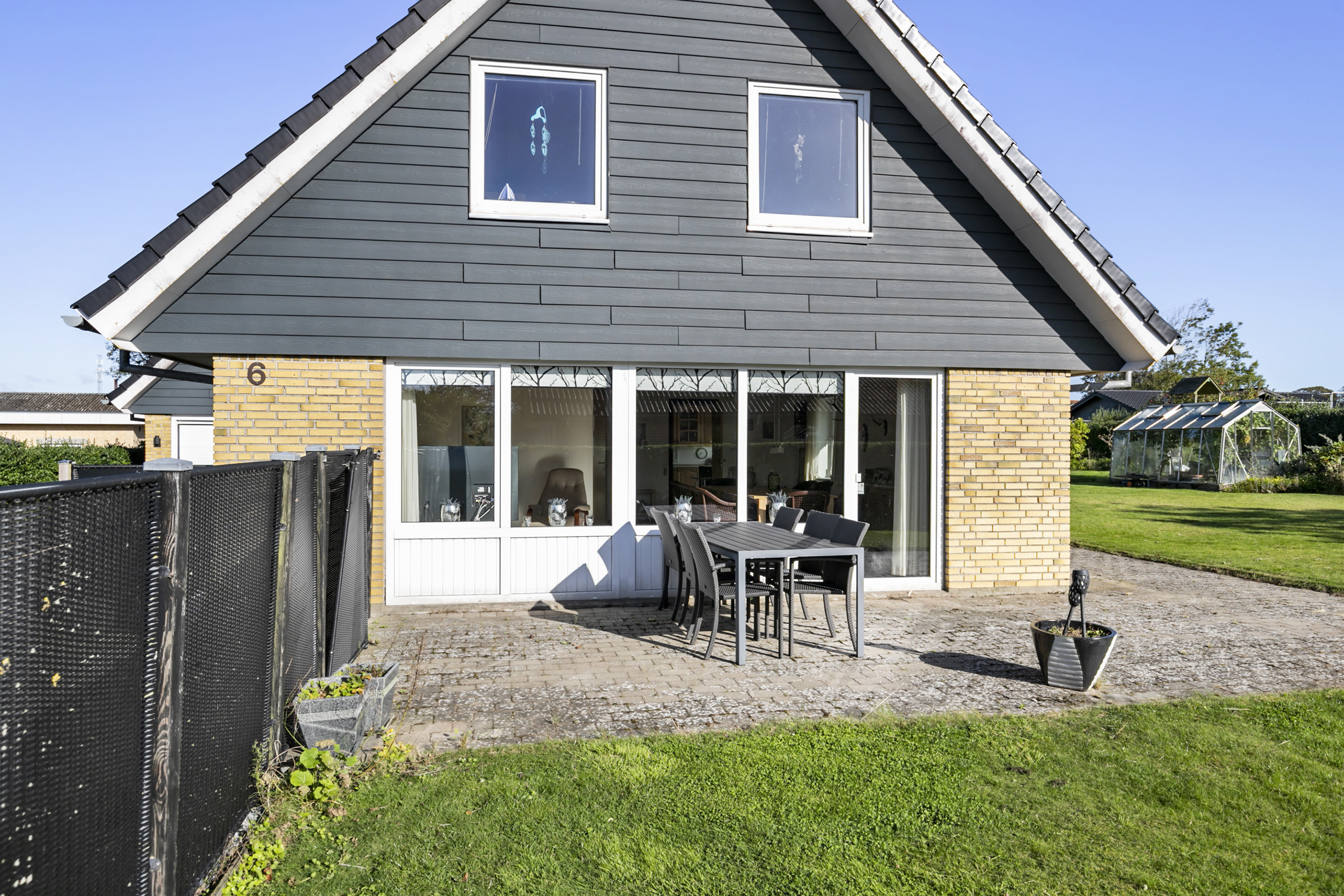 Fremhævet terrasse billede i fuldskærmstilstand. Billede af Jørgen Terkelsens V 6, 9760 Vrå