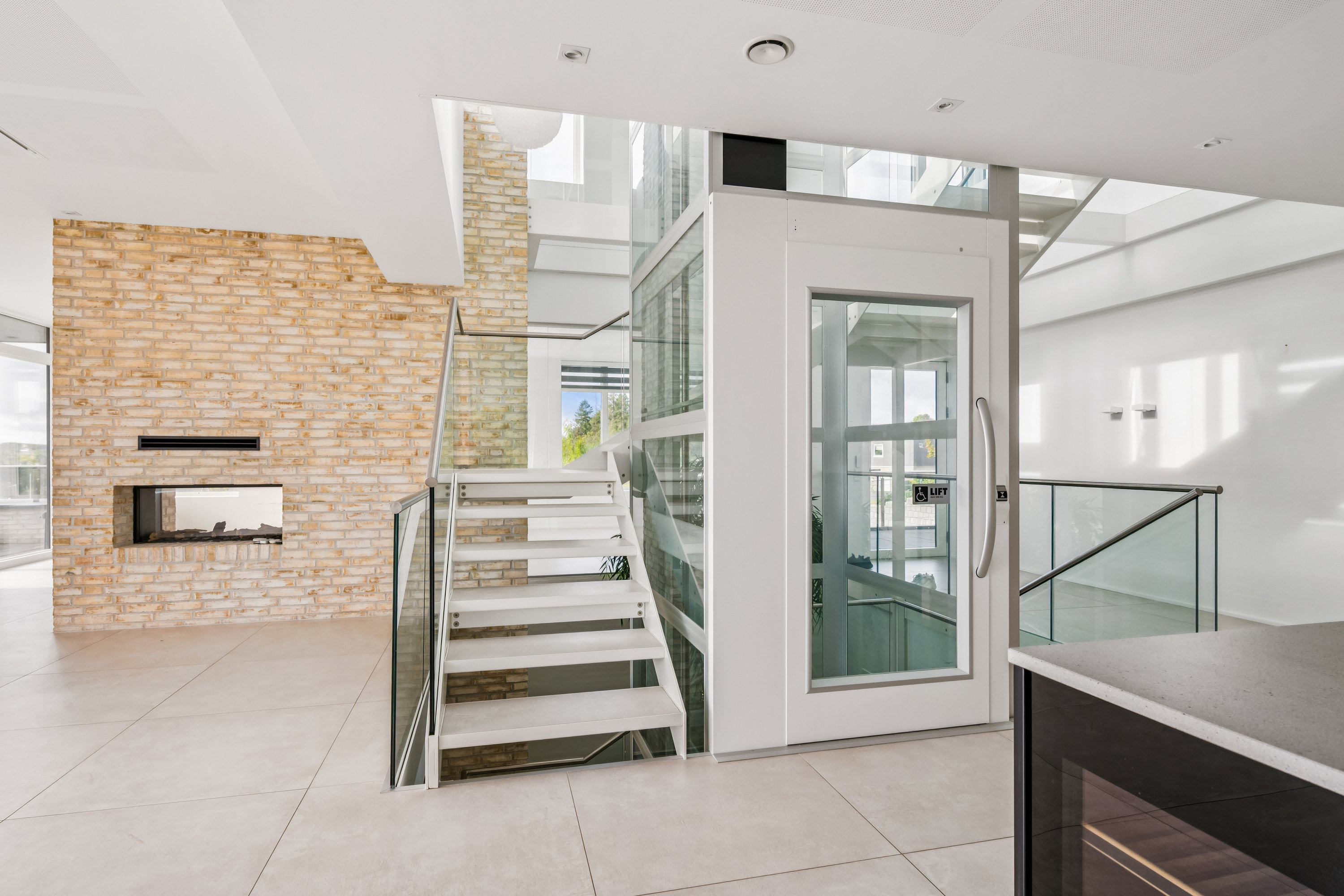 Fremhævet køkken billede i fuldskærmstilstand. Billede af Holmebakken 48, 8382 Hinnerup