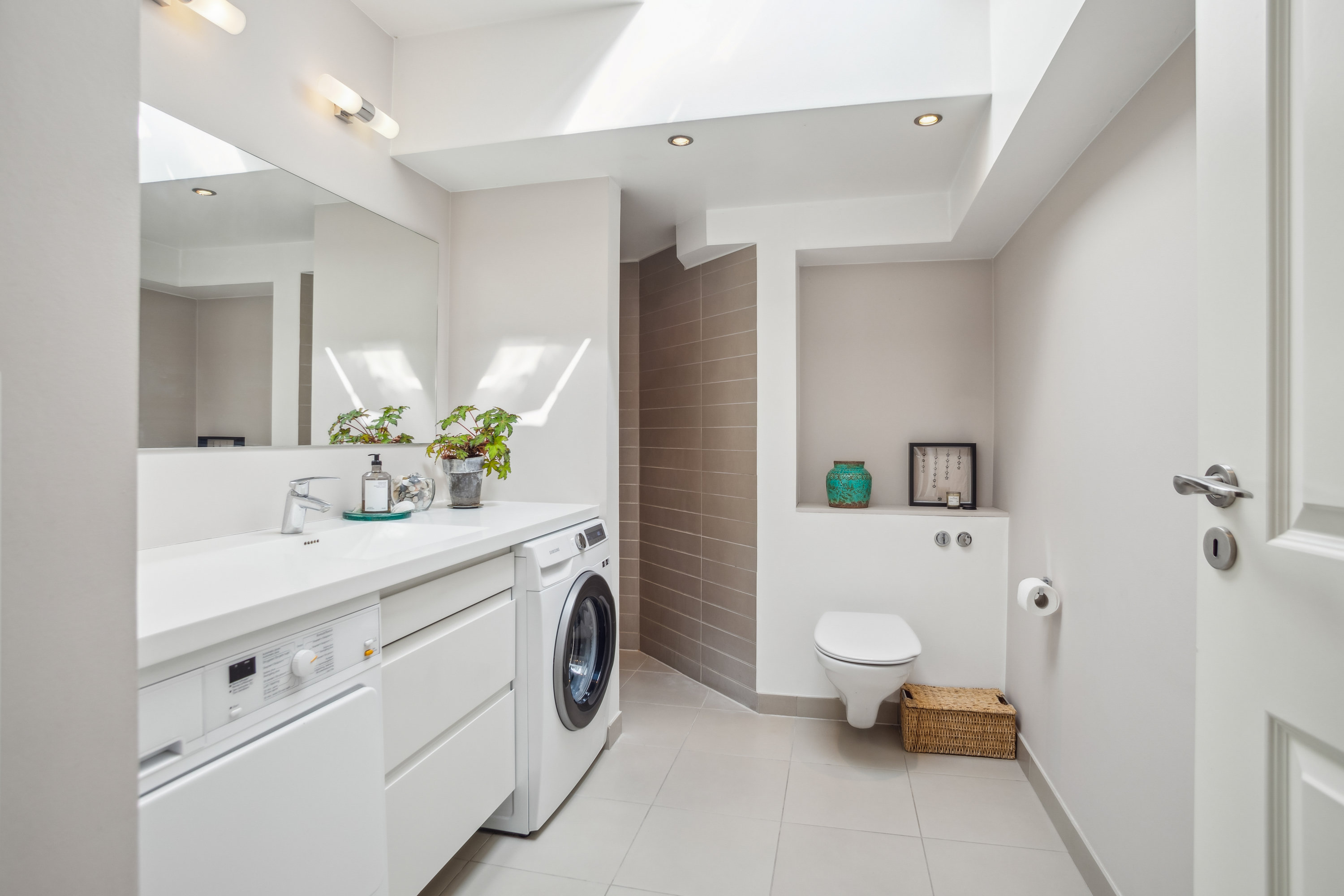 Fremhævet badeværelse billede i fuldskærmstilstand. Billede af Holsteinsgade 57, 5. tv., 2100 København Ø