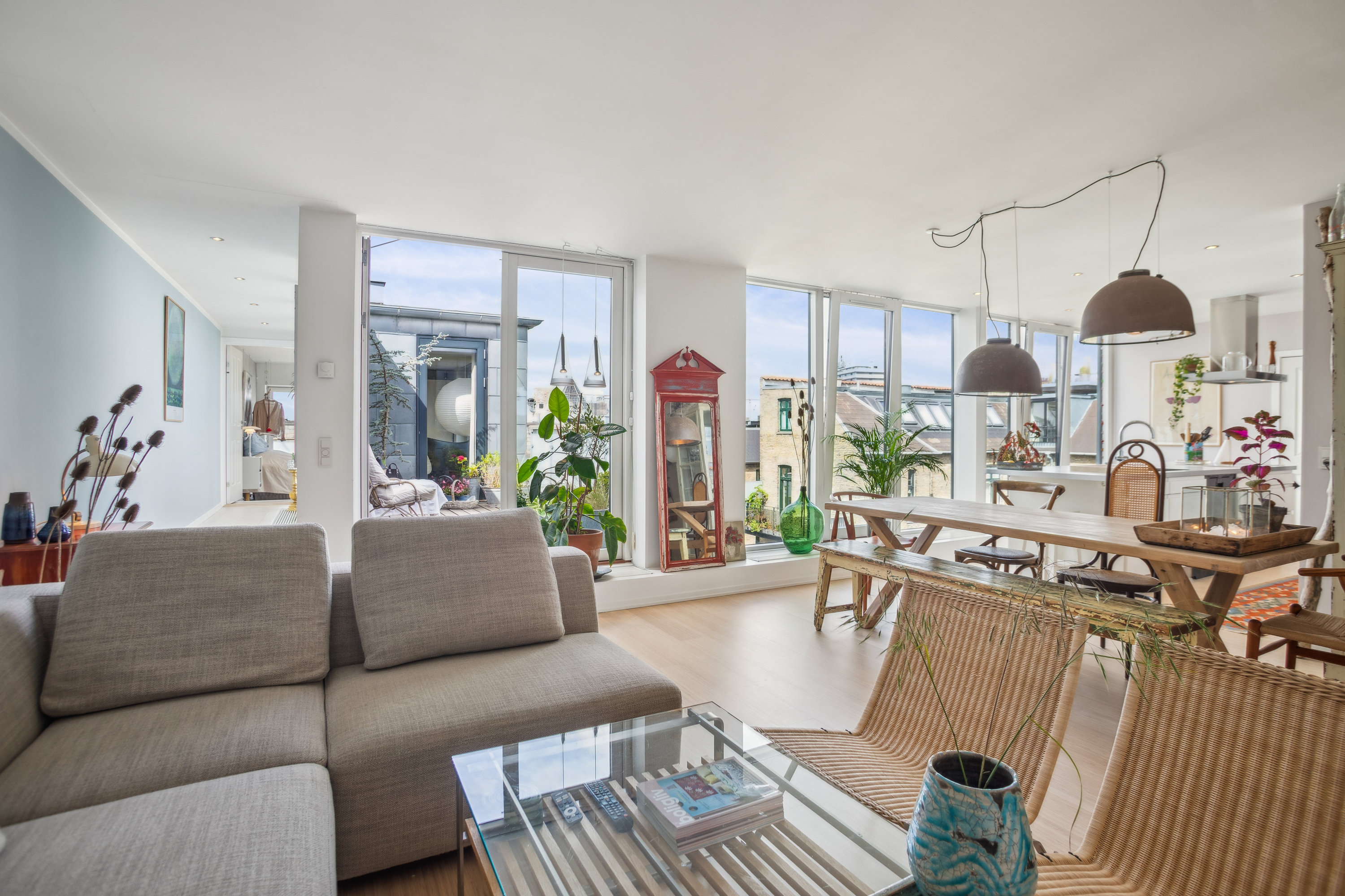 Fremhævet stue billede i fuldskærmstilstand. Billede af Holsteinsgade 57, 5. tv., 2100 København Ø