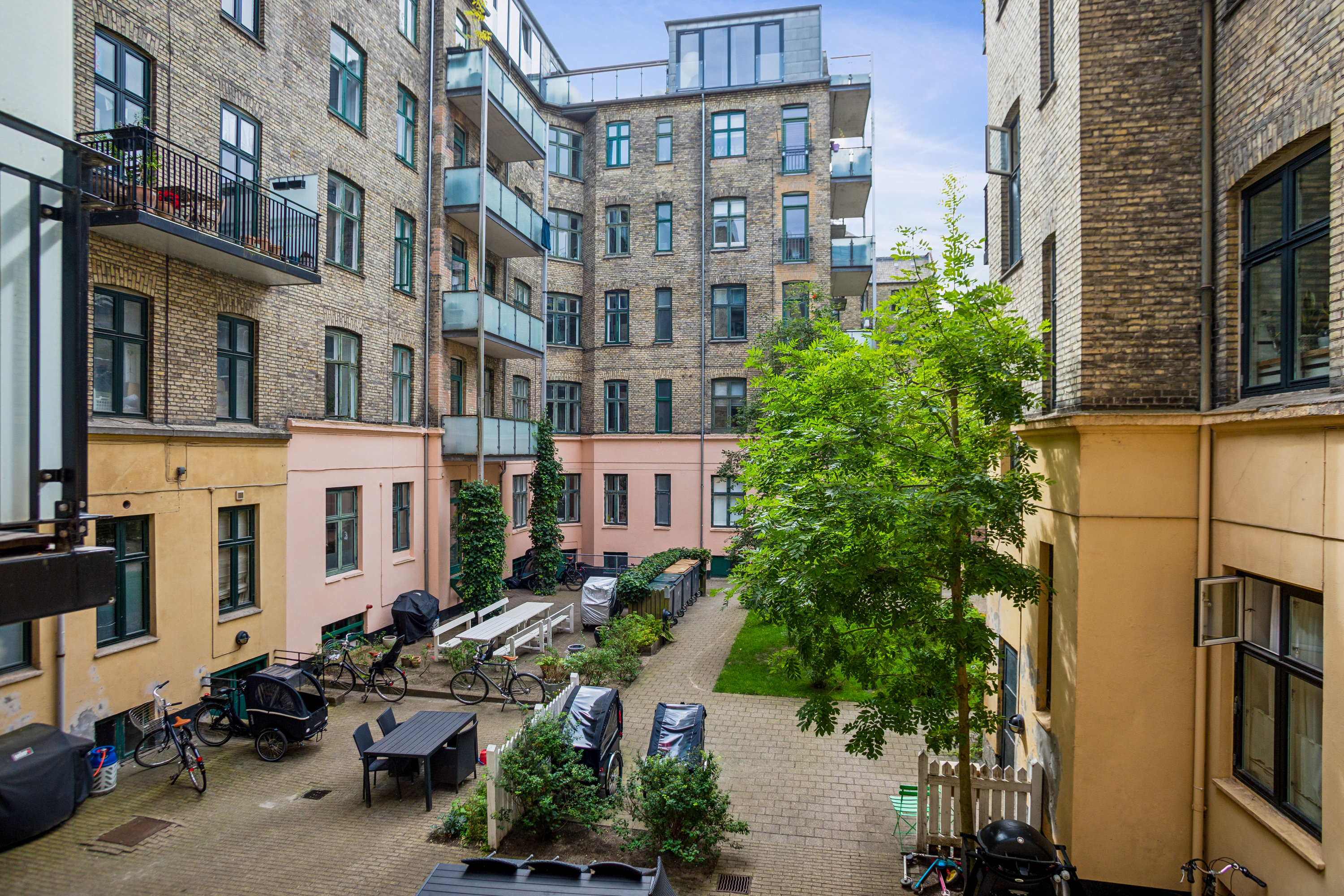 Fremhævet ejendom 1 billede i fuldskærmstilstand. Billede af Holsteinsgade 57, 5. tv., 2100 København Ø