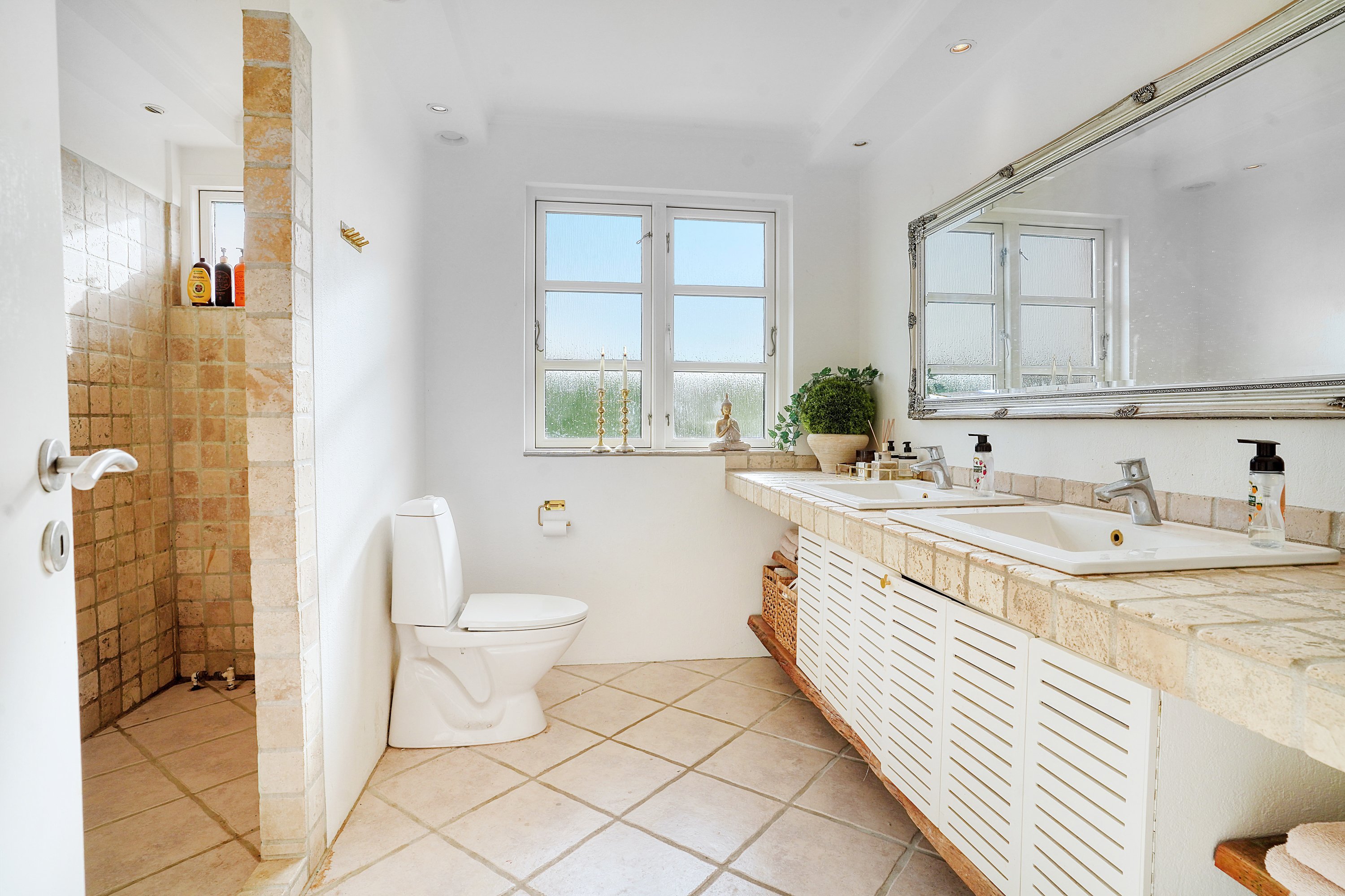 Fremhævet badeværelse billede i fuldskærmstilstand. Billede af Jupitervej 37, 3100 Hornbæk