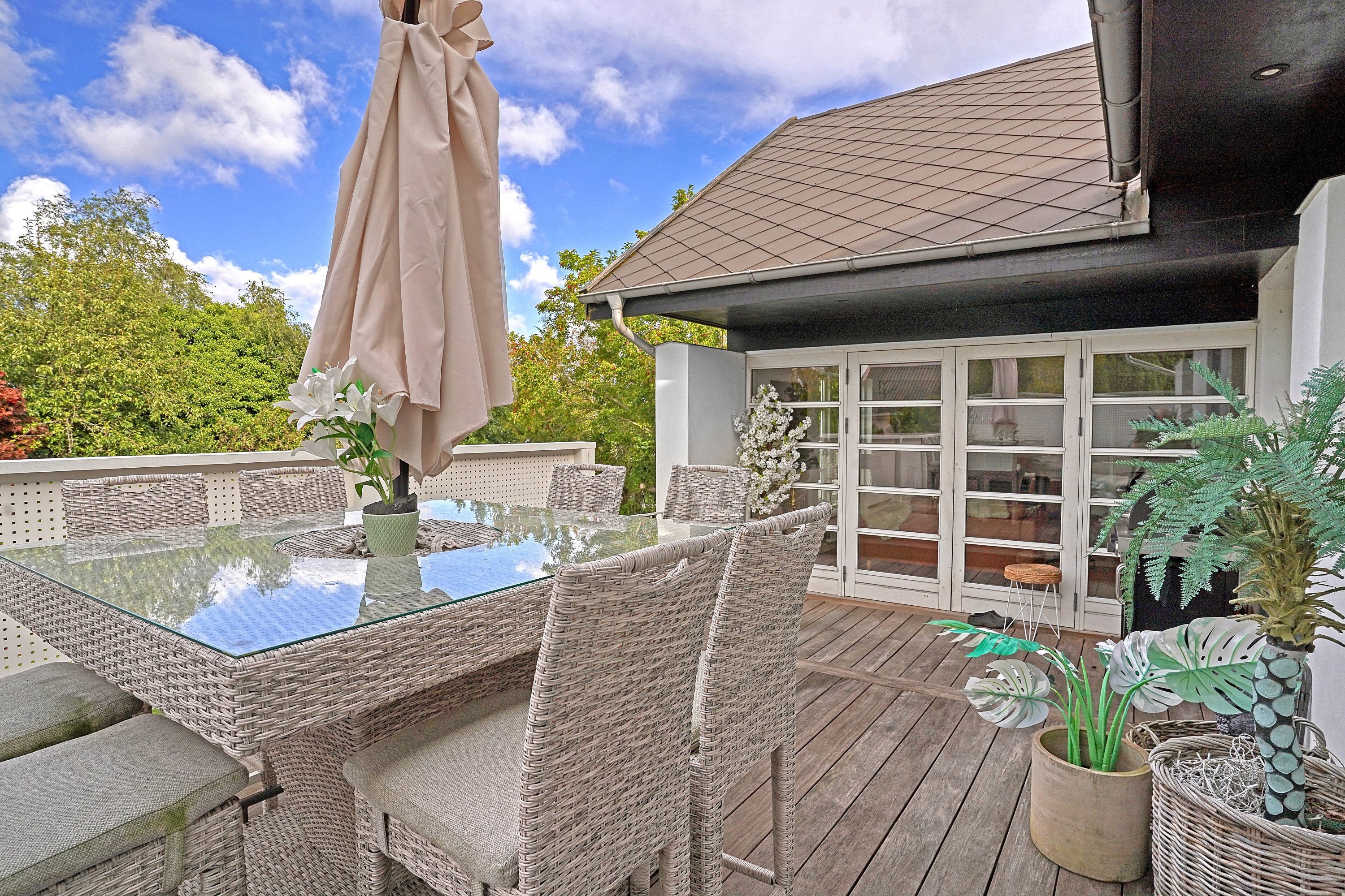 Fremhævet terrasse billede i fuldskærmstilstand. Billede af Jupitervej 37, 3100 Hornbæk