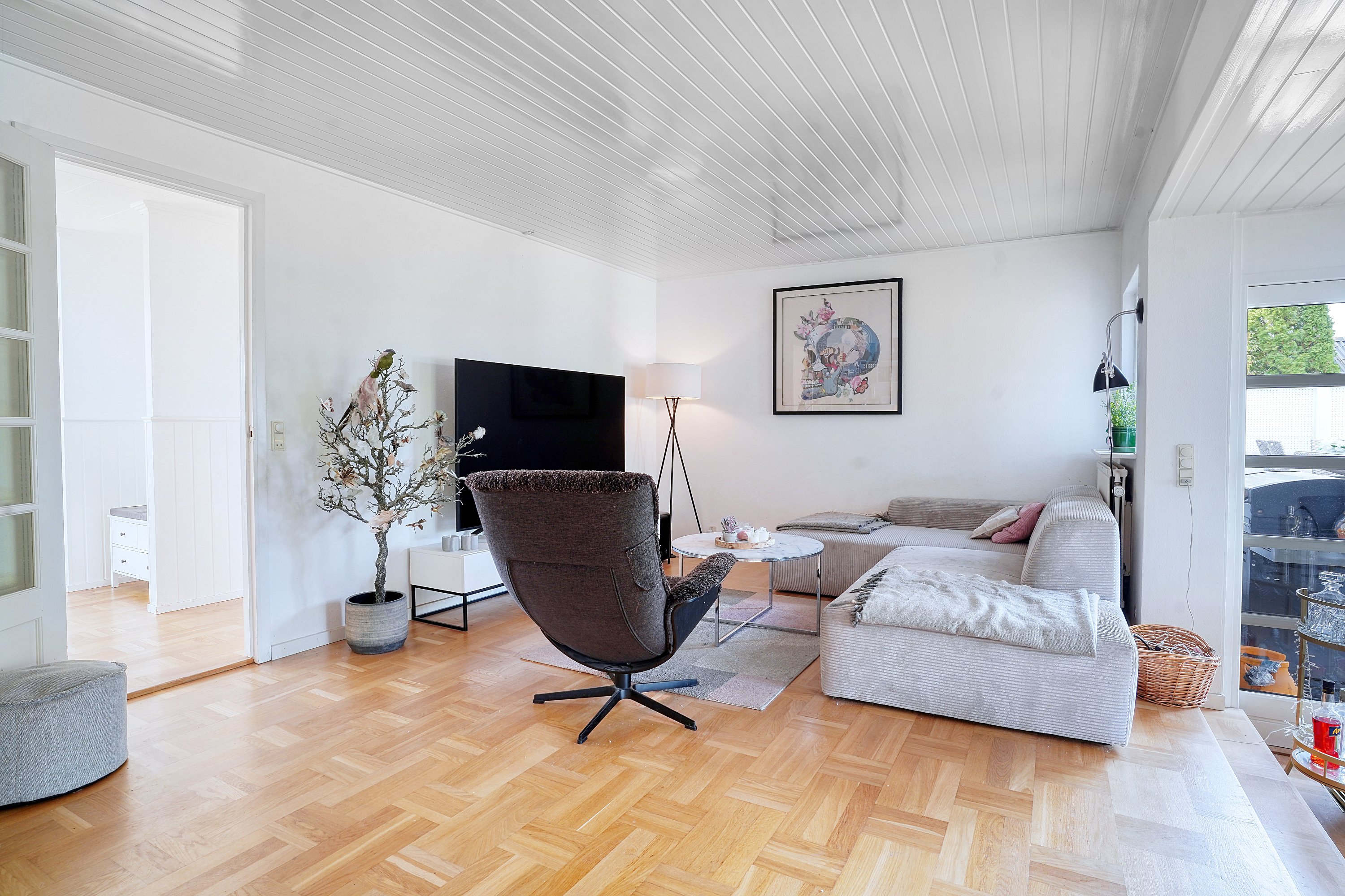 Fremhævet stue billede i fuldskærmstilstand. Billede af Jupitervej 37, 3100 Hornbæk