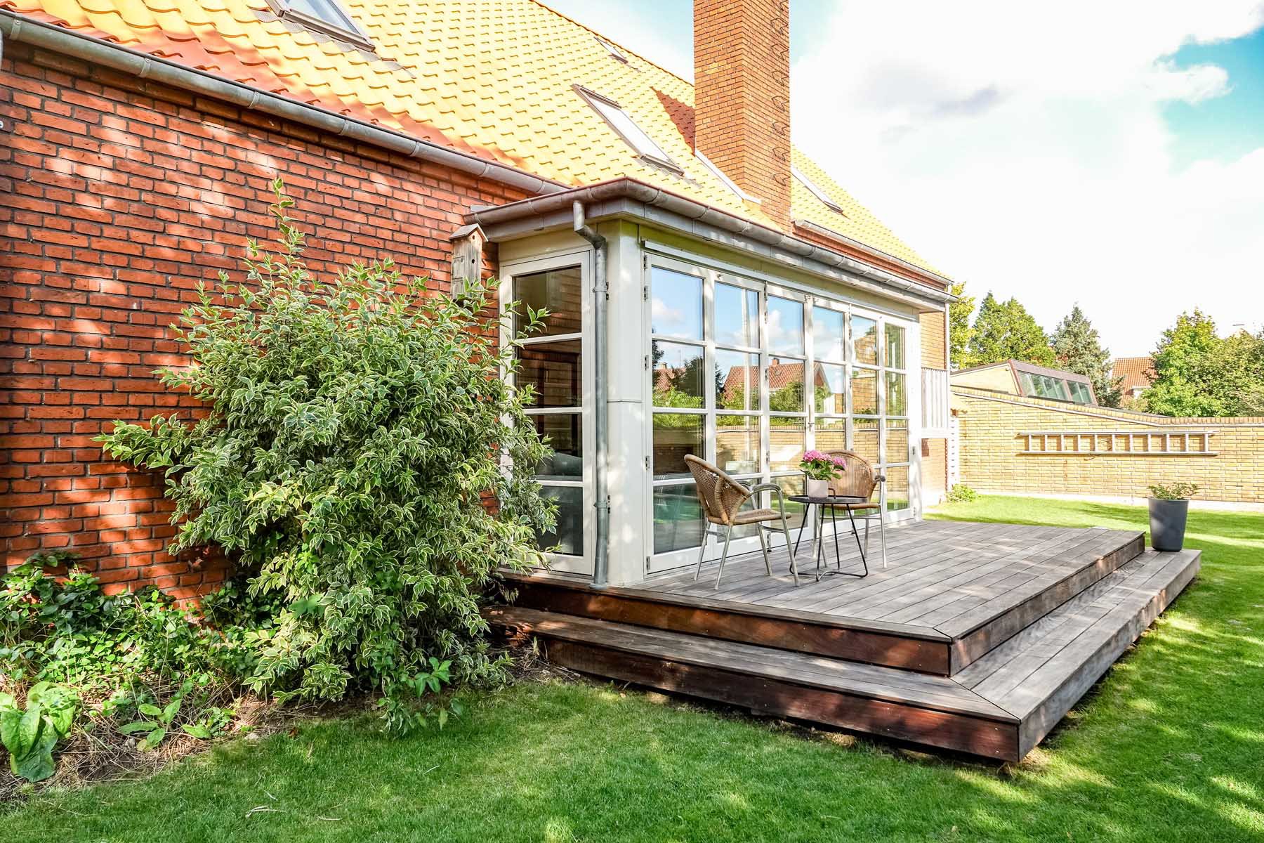 Fremhævet terrasse billede i fuldskærmstilstand. Billede af Carl Plougs Vænge 3, 5230 Odense M