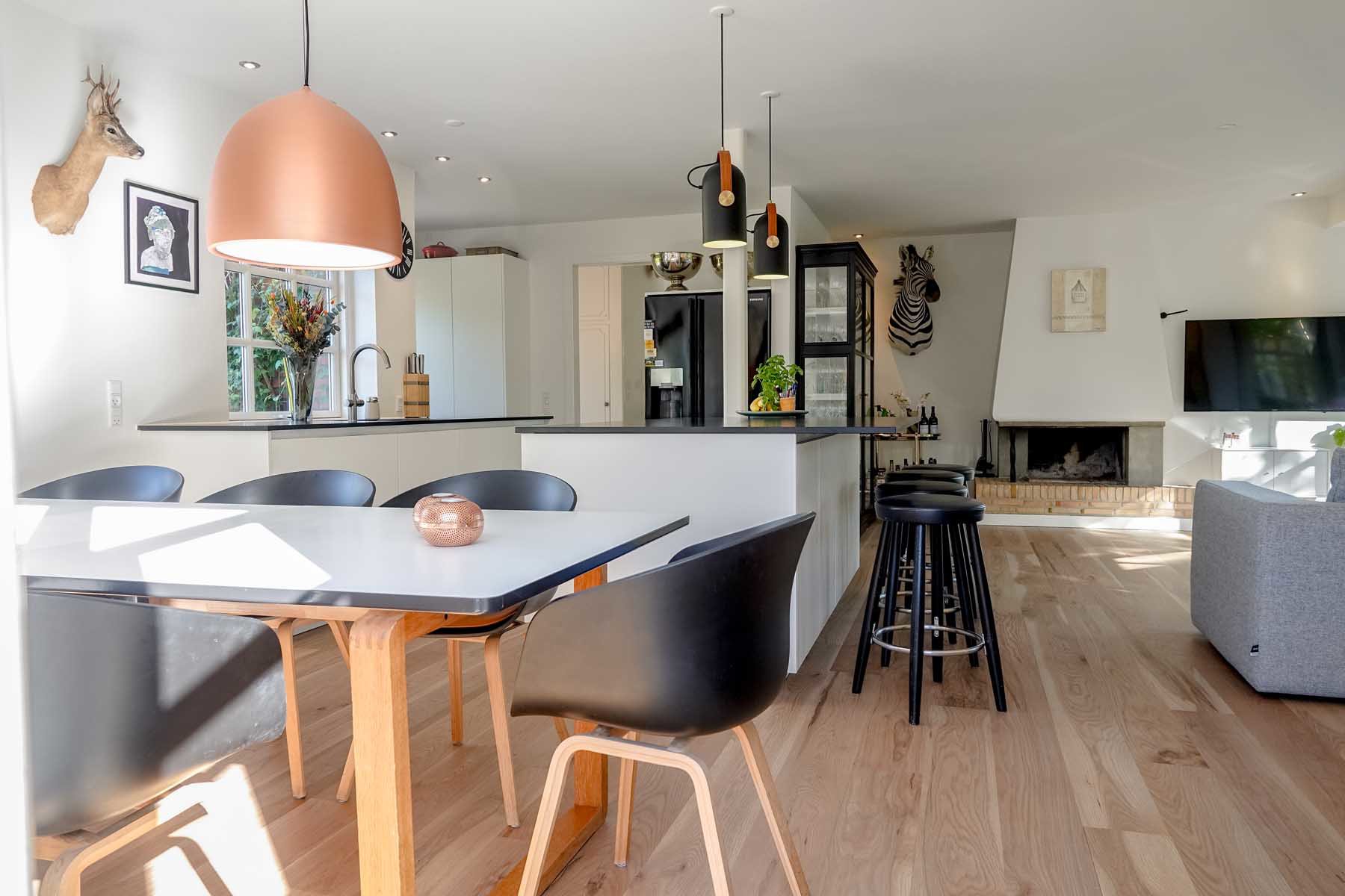 Fremhævet spisestue billede i fuldskærmstilstand. Billede af Carl Plougs Vænge 3, 5230 Odense M