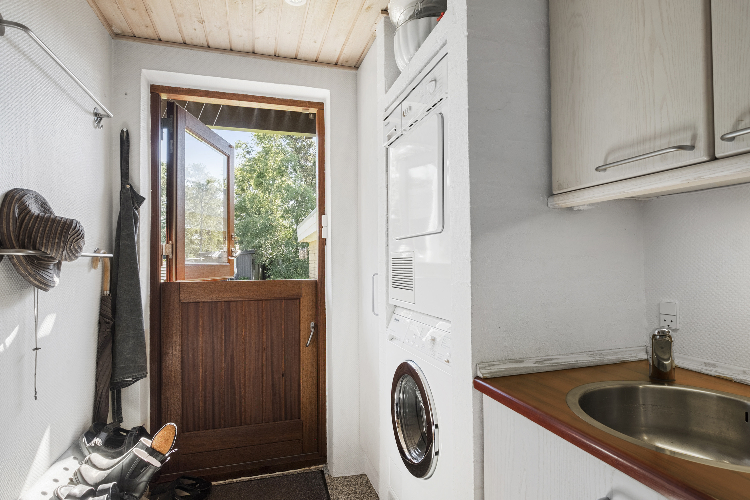 Fremhævet  billede i fuldskærmstilstand. Billede af Egense Hjørnet 9, Egense, 9280 Storvorde