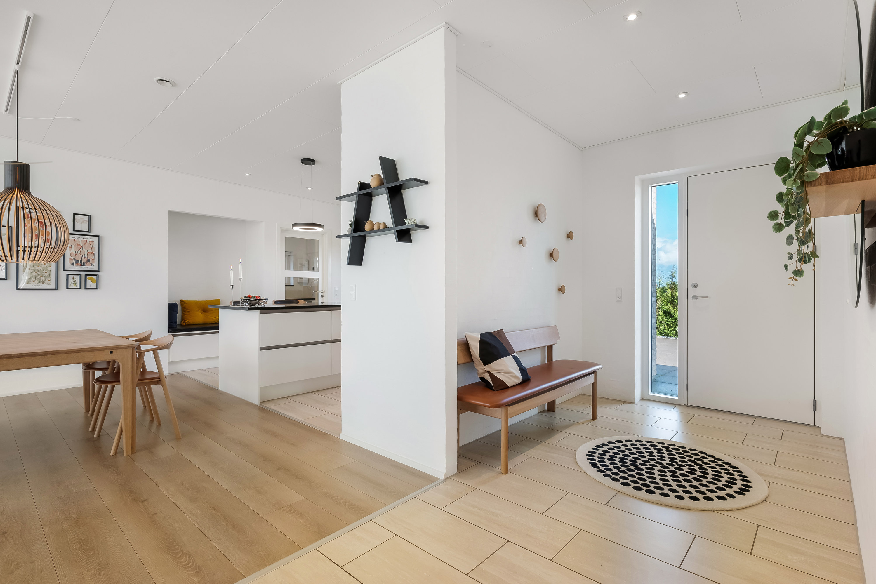 Fremhævet entré billede i fuldskærmstilstand. Billede af Under Bøgen 10, Halgårde, 7500 Holstebro