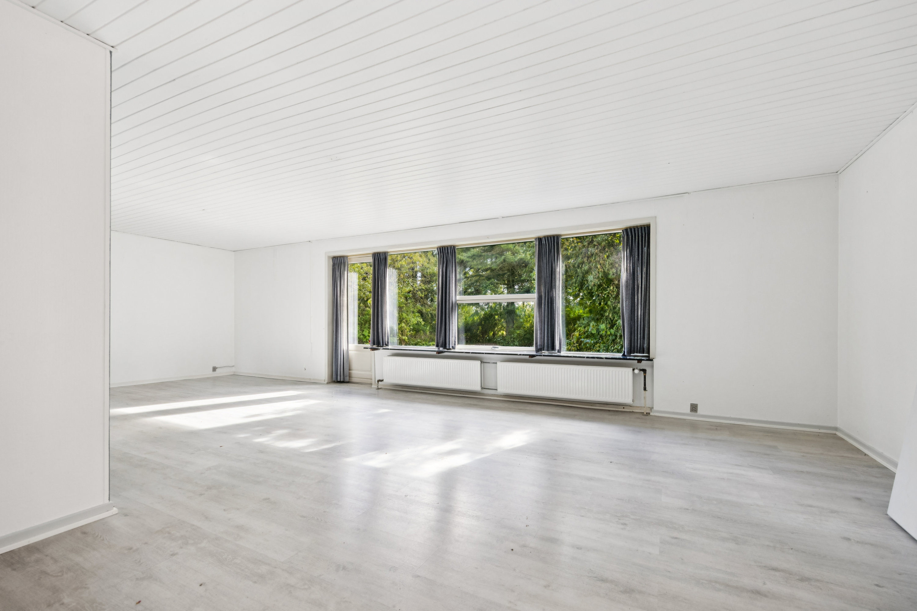 Fremhævet stue billede i fuldskærmstilstand. Billede af Blomstermarken 3, Halvrimmen, 9460 Brovst