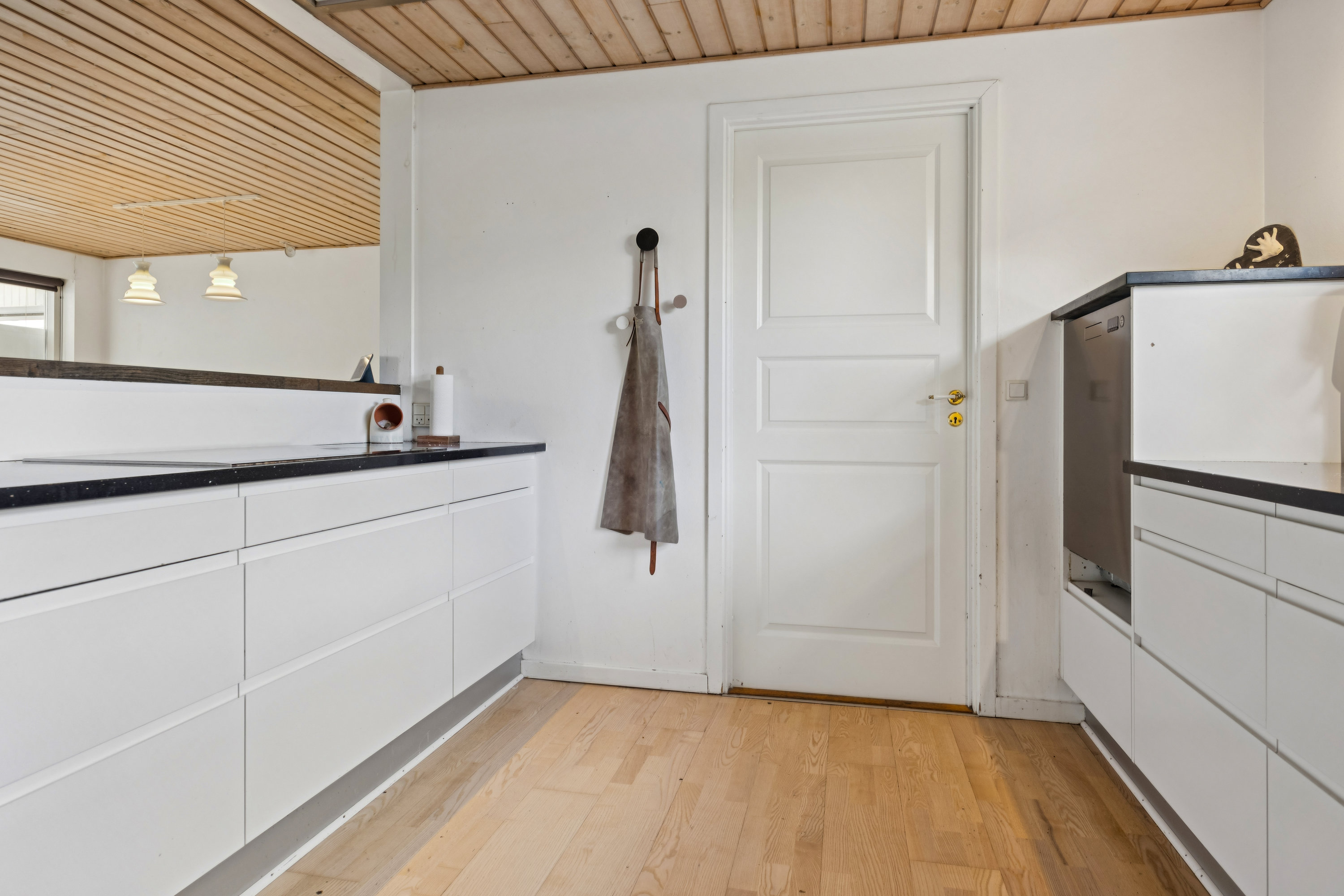 Fremhævet køkken billede i fuldskærmstilstand. Billede af Horsens Kirkevej 23B, Langholt, 9310 Vodskov