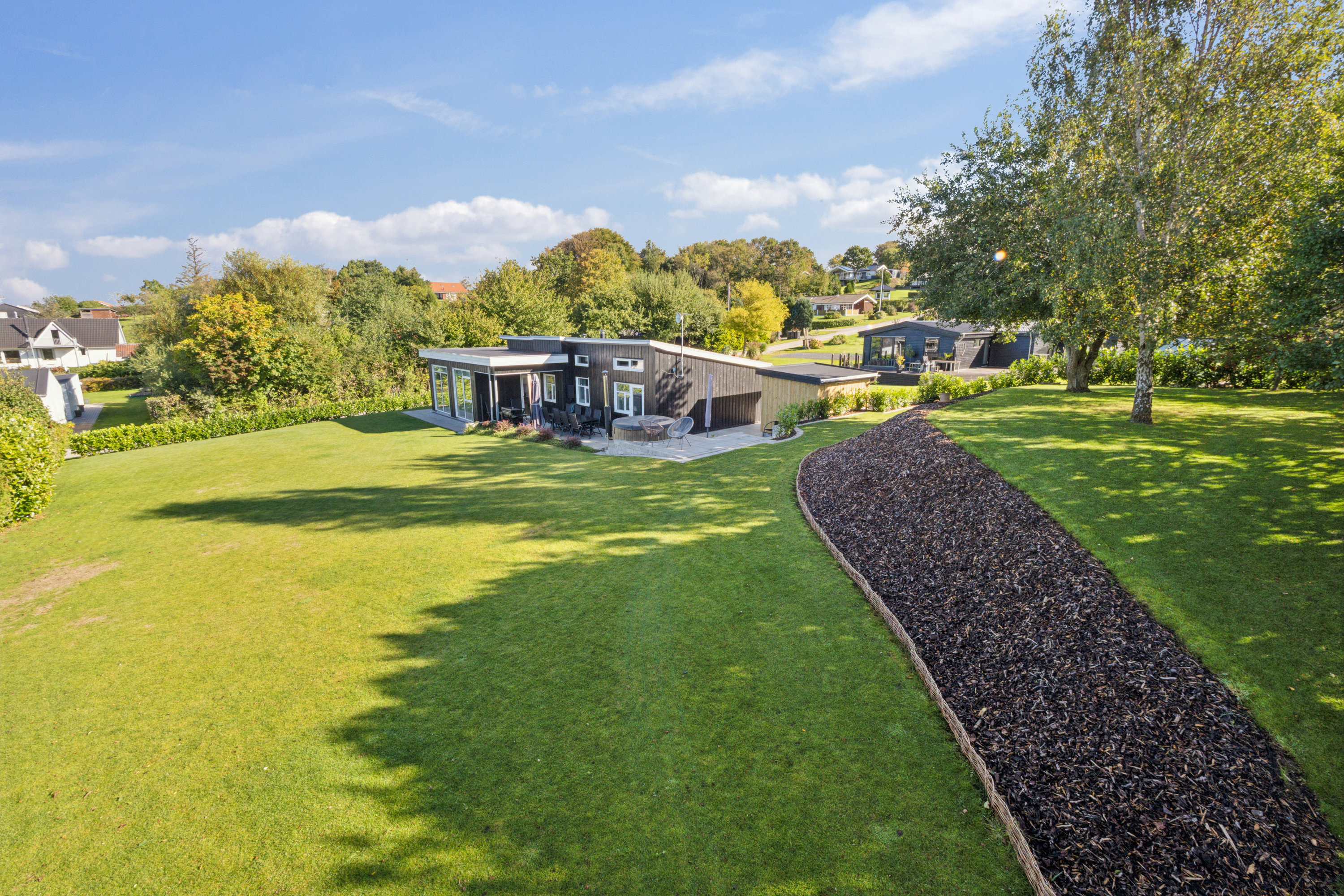 Fremhævet ejendom 1 billede i fuldskærmstilstand. Billede af Svanevej 48, Hjarbæk, 8831 Løgstrup