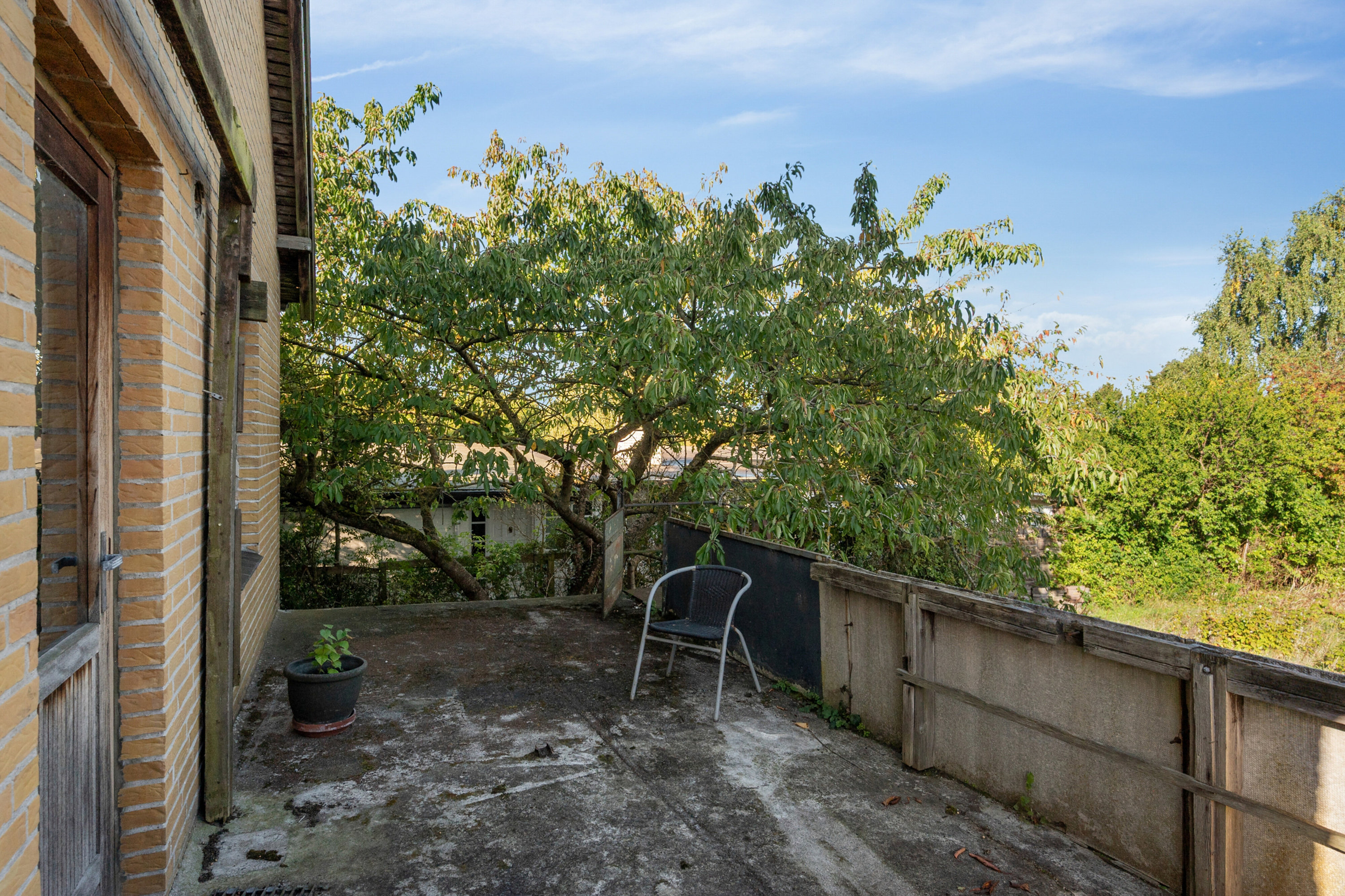 Fremhævet set fra vejen billede i fuldskærmstilstand. Billede af Krebsevej 46, 2650 Hvidovre