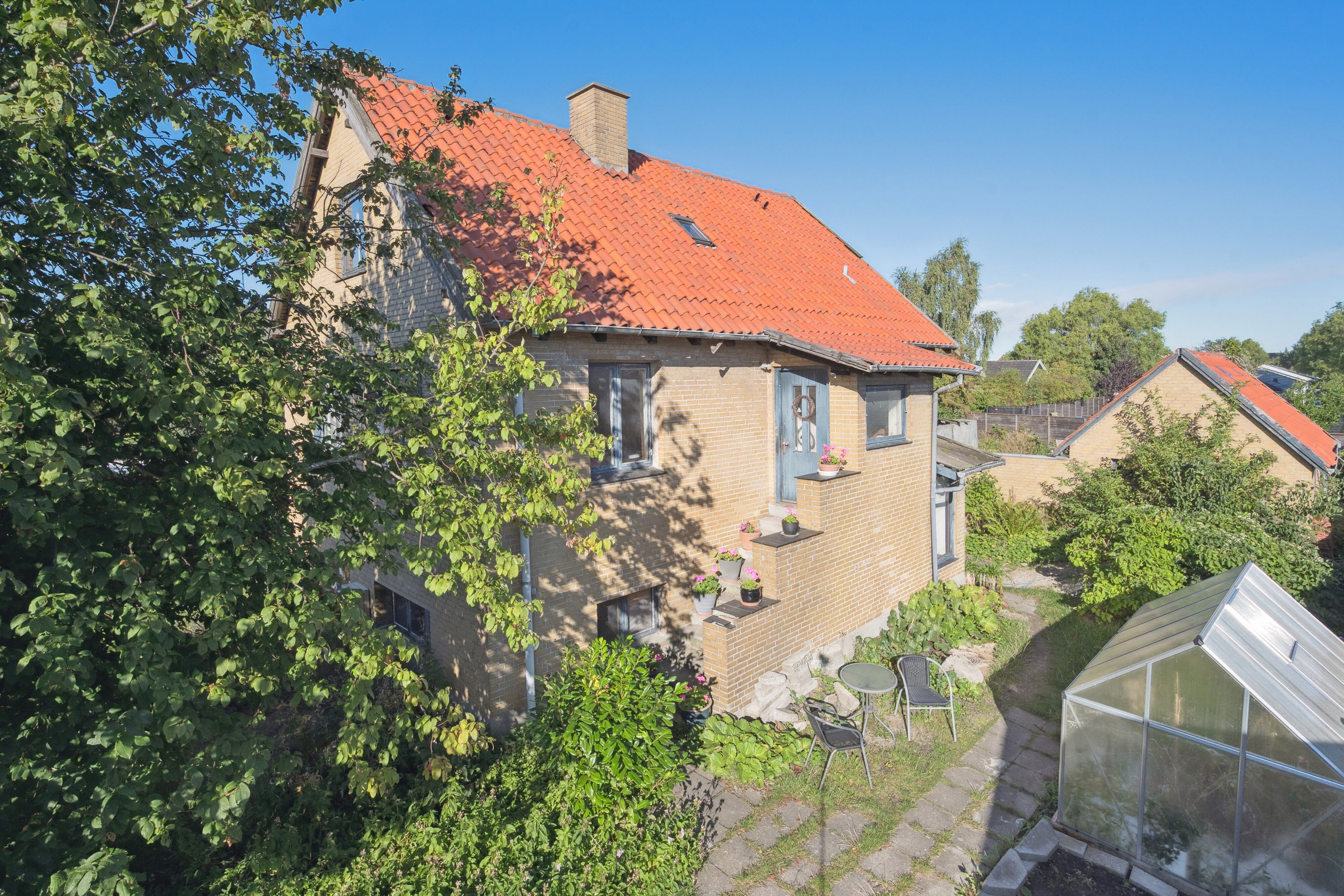 Fremhævet udendørs billede i fuldskærmstilstand. Billede af Krebsevej 46, 2650 Hvidovre