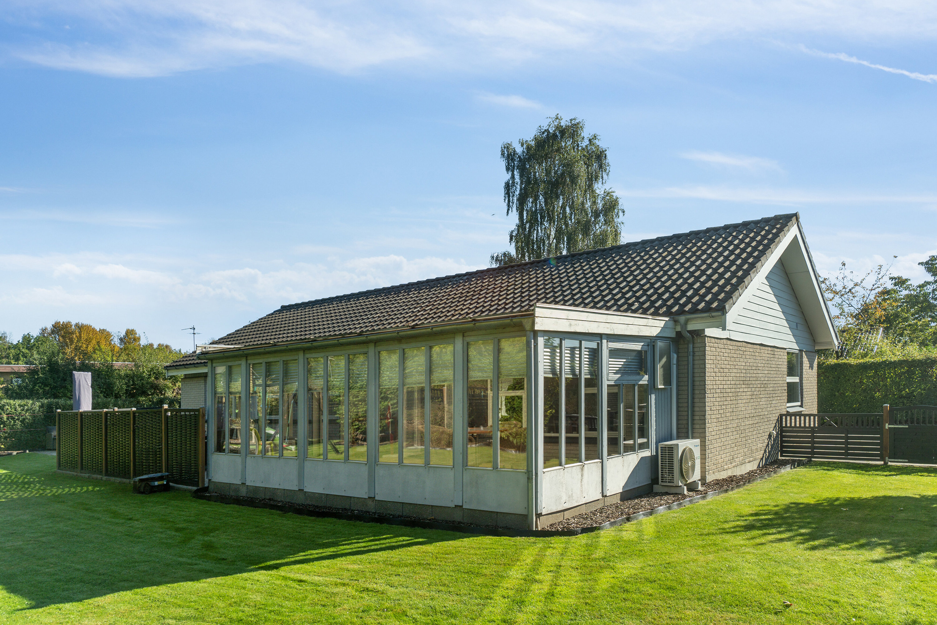 Fremhævet ejendommen billede i fuldskærmstilstand. Billede af Kirkevænget 290, 8310 Tranbjerg J