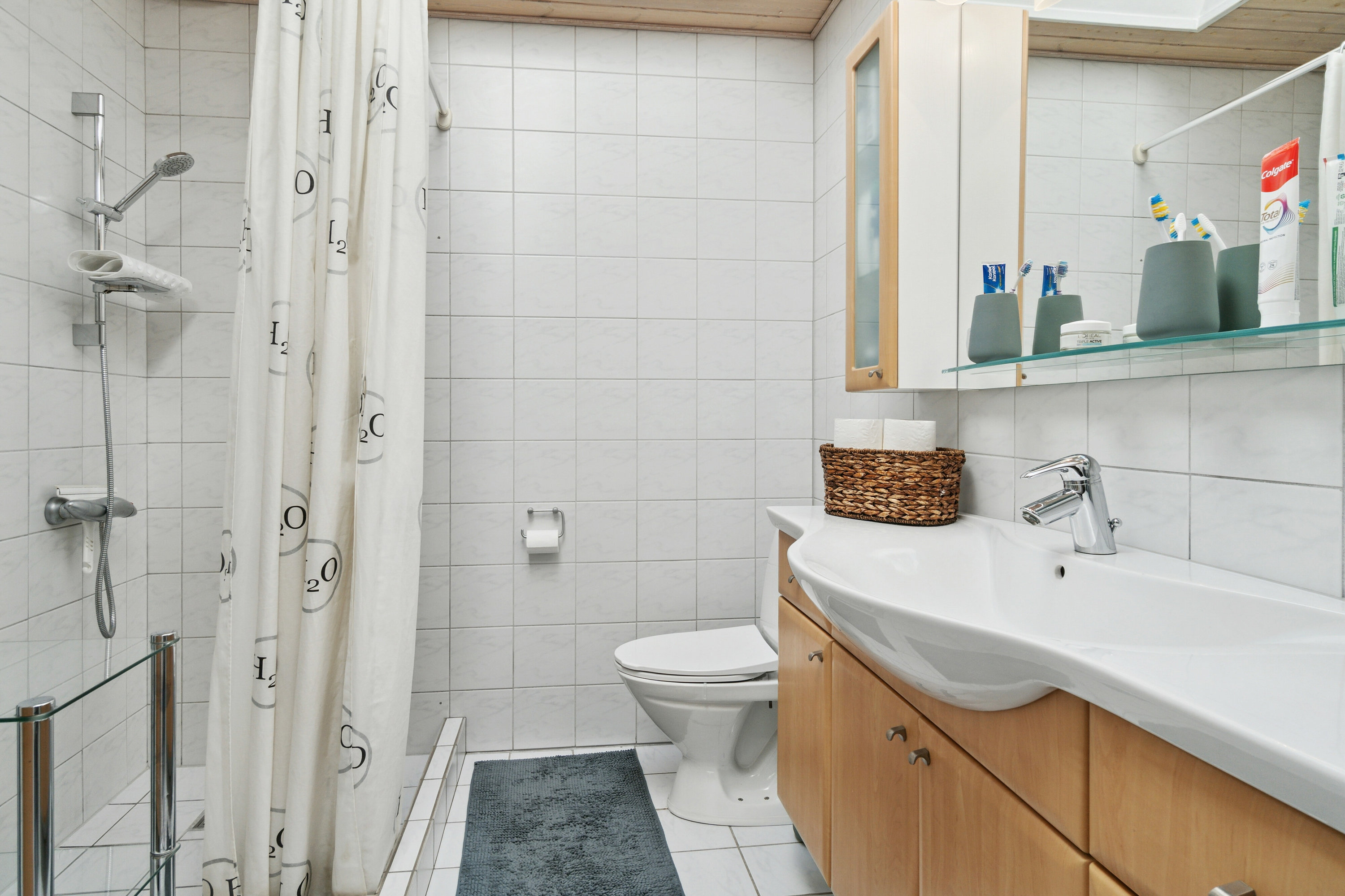 Fremhævet badeværelse billede i fuldskærmstilstand. Billede af Kirkevænget 290, 8310 Tranbjerg J