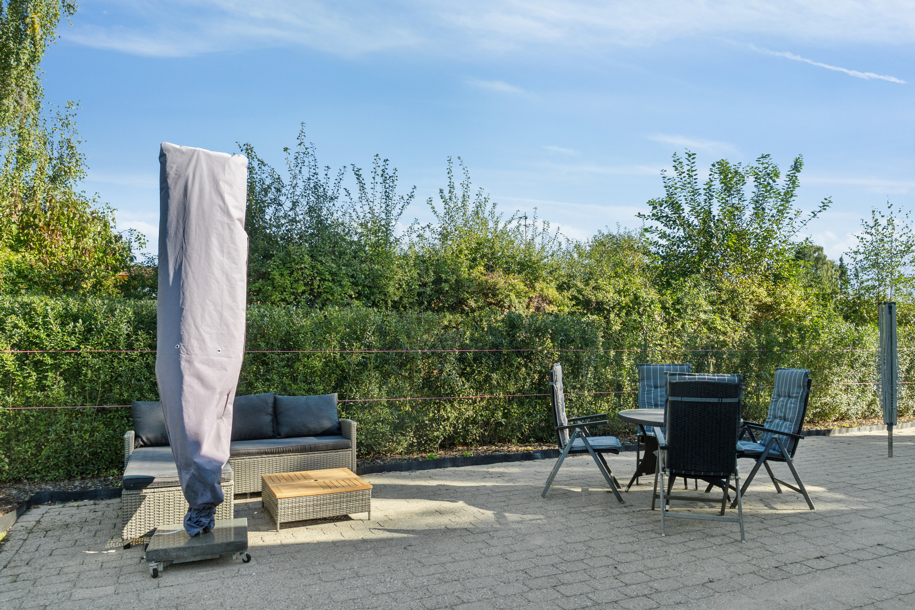 Fremhævet terrasse billede i fuldskærmstilstand. Billede af Kirkevænget 290, 8310 Tranbjerg J