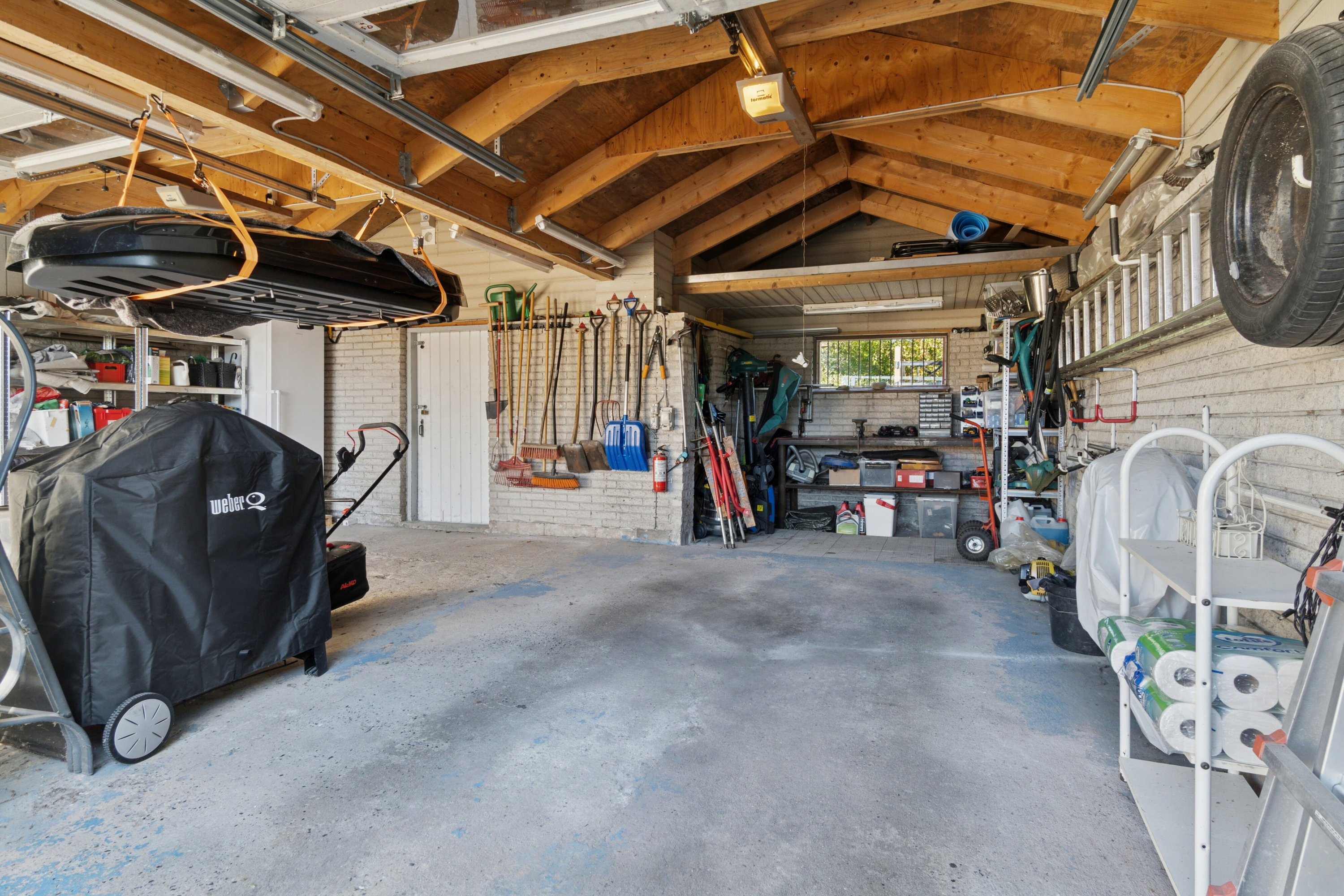 Fremhævet garage billede i fuldskærmstilstand. Billede af Kirkevænget 290, 8310 Tranbjerg J