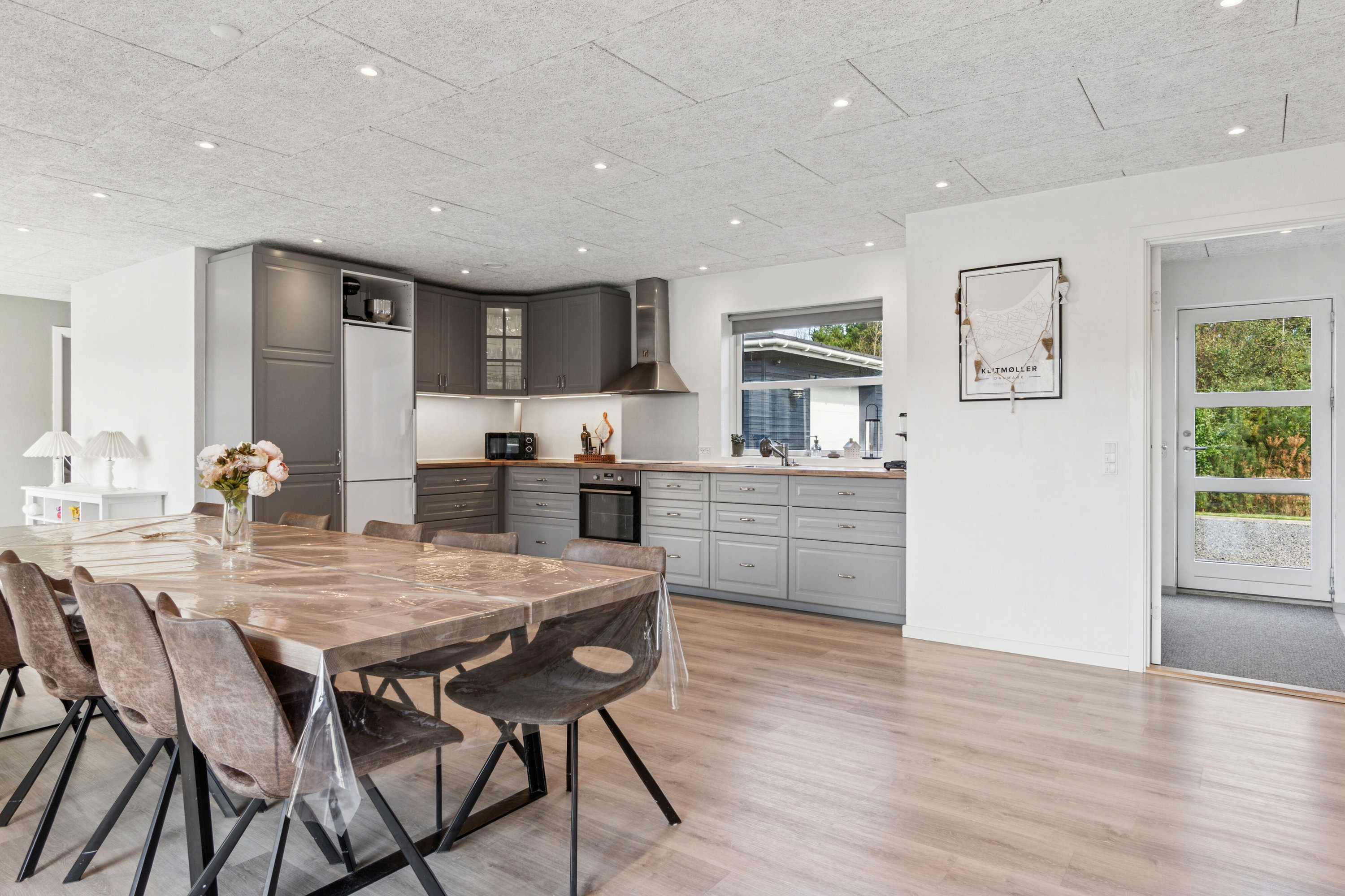 Fremhævet spisestue billede i fuldskærmstilstand. Billede af Kræn Tækkers Vej 9, Klitmøller, 7700 Thisted