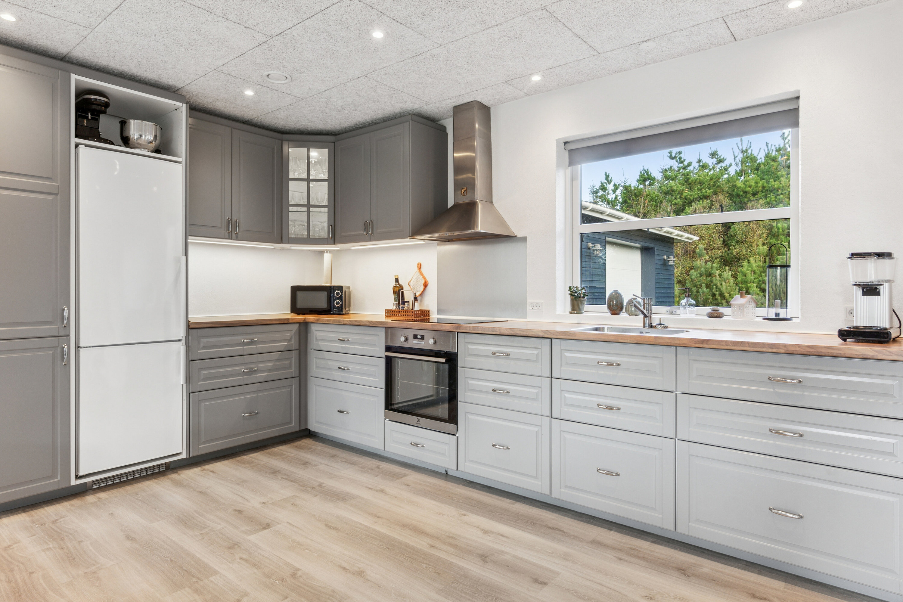 Fremhævet køkken billede i fuldskærmstilstand. Billede af Kræn Tækkers Vej 9, Klitmøller, 7700 Thisted