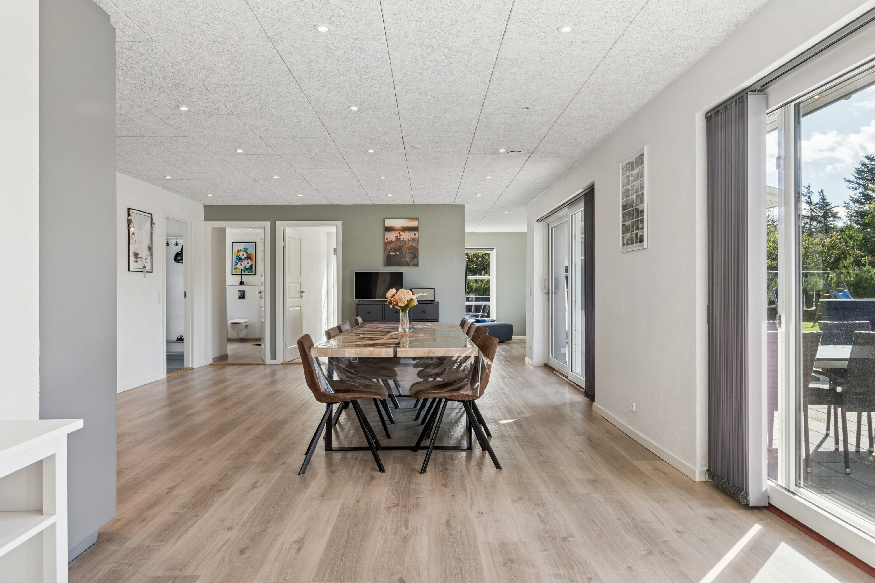 Fremhævet spisestue billede i fuldskærmstilstand. Billede af Kræn Tækkers Vej 9, Klitmøller, 7700 Thisted