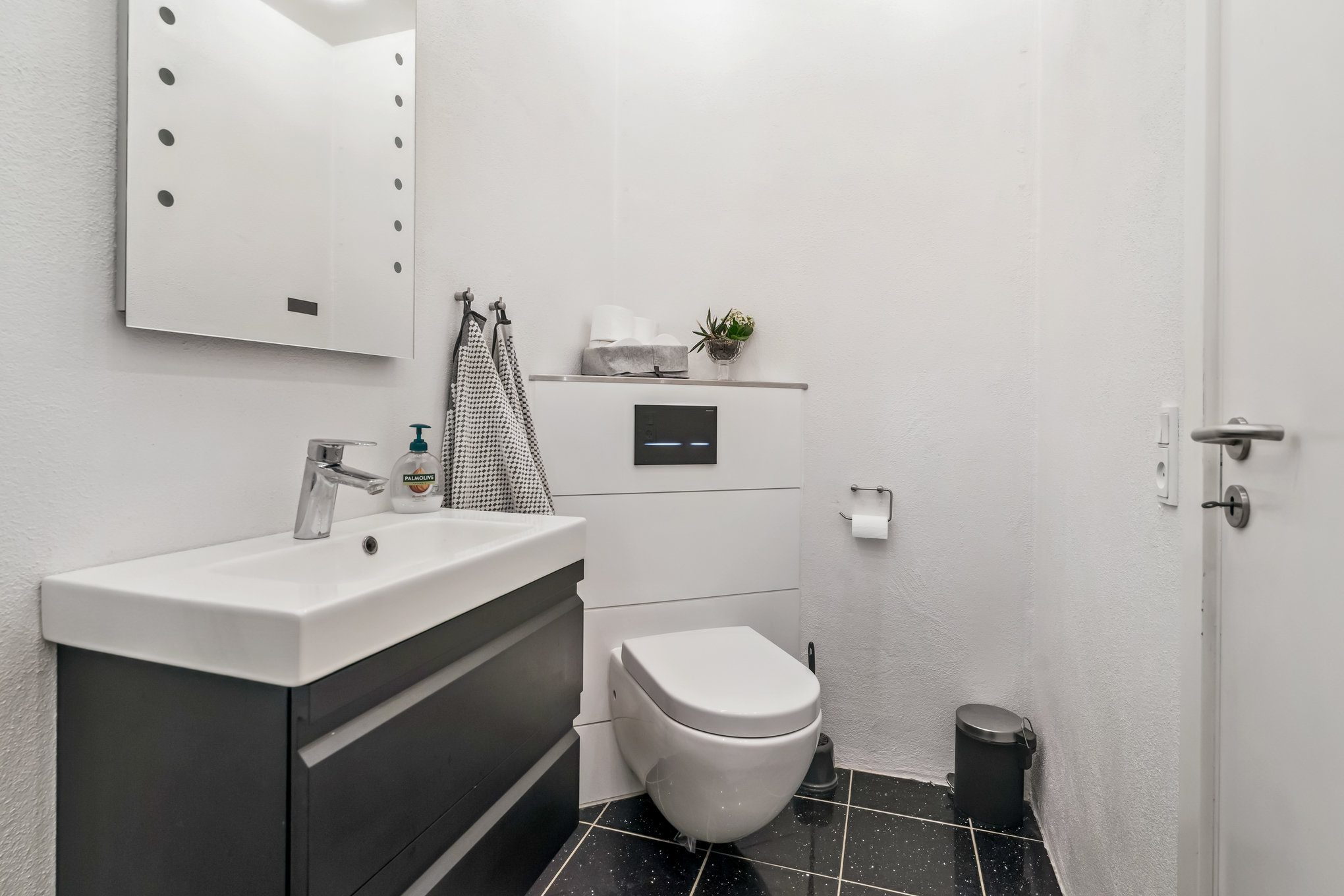 Fremhævet badeværelse billede i fuldskærmstilstand. Billede af Saxovej 9, 8960 Randers SØ