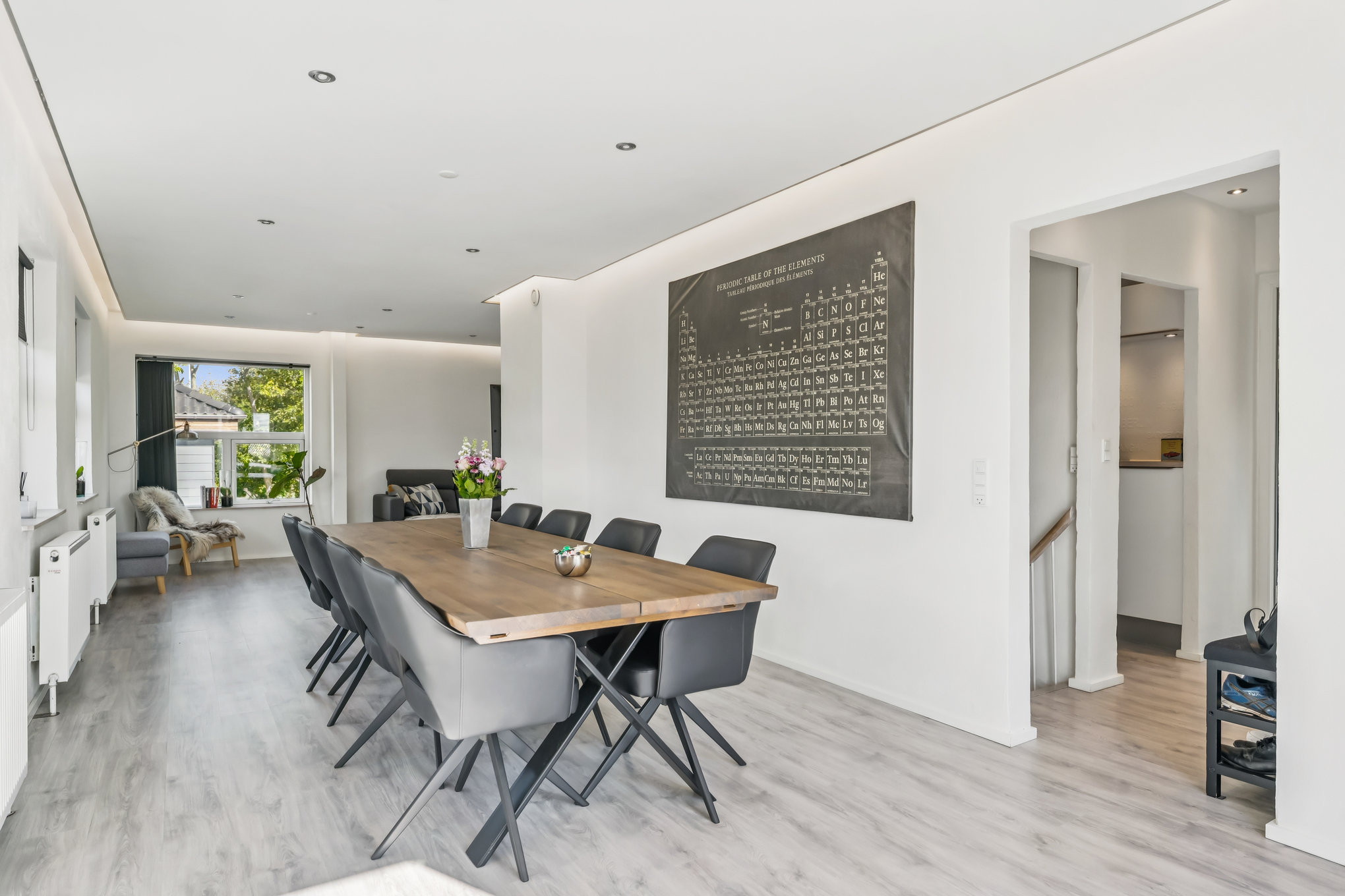 Fremhævet stue billede i fuldskærmstilstand. Billede af Saxovej 9, 8960 Randers SØ