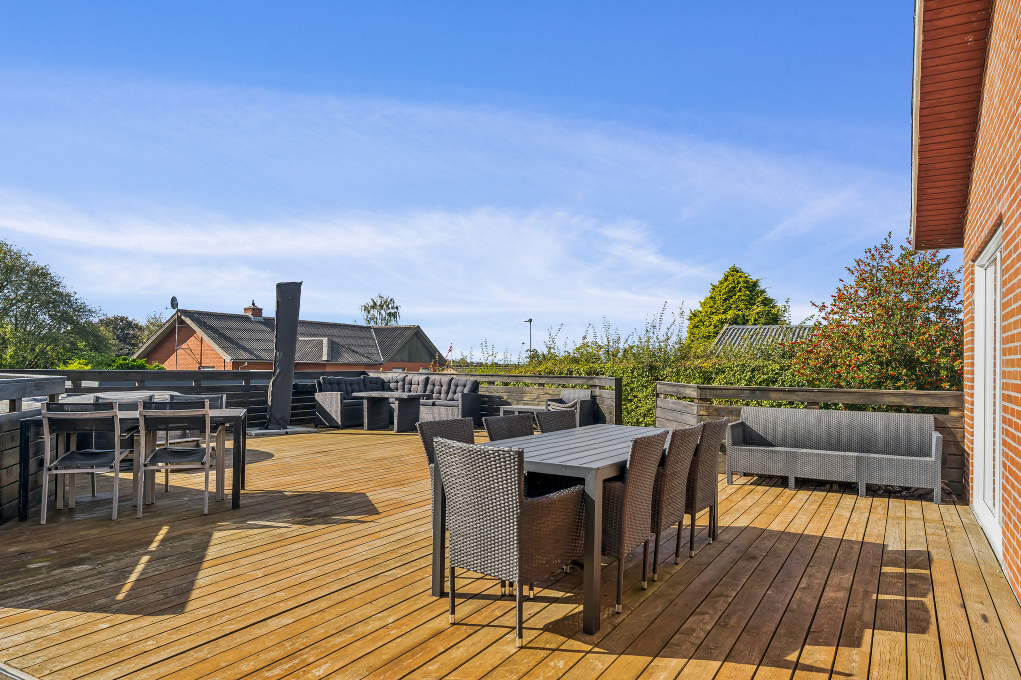 Fremhævet terrasse billede i fuldskærmstilstand. Billede af Saxovej 9, 8960 Randers SØ