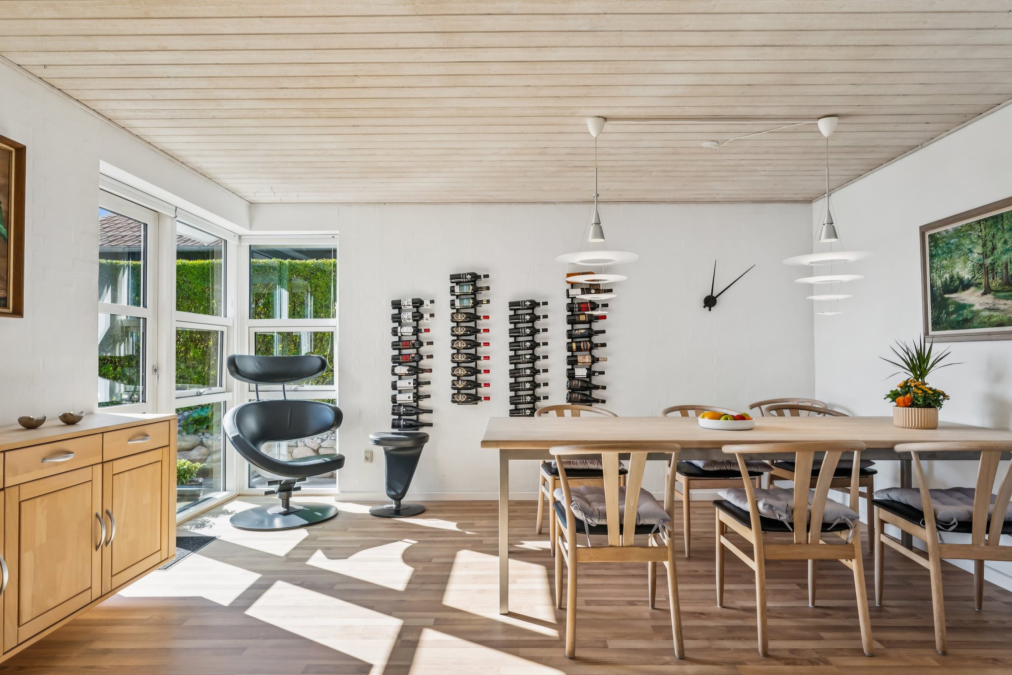 Fremhævet stue billede i fuldskærmstilstand. Billede af Lenesminde 19, 8960 Randers SØ