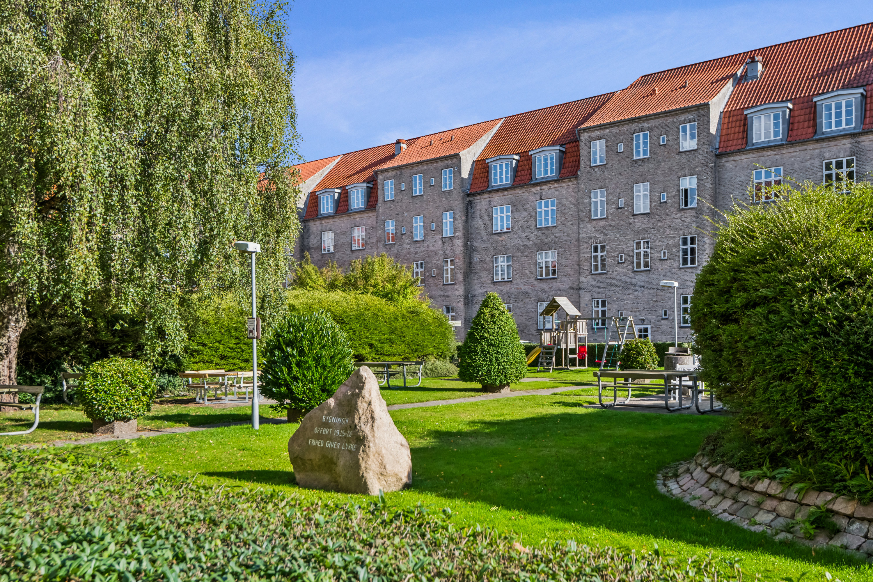 Fremhævet ejendom 1 billede i fuldskærmstilstand. Billede af Islandsgade 17, 1. tv., 9000 Aalborg