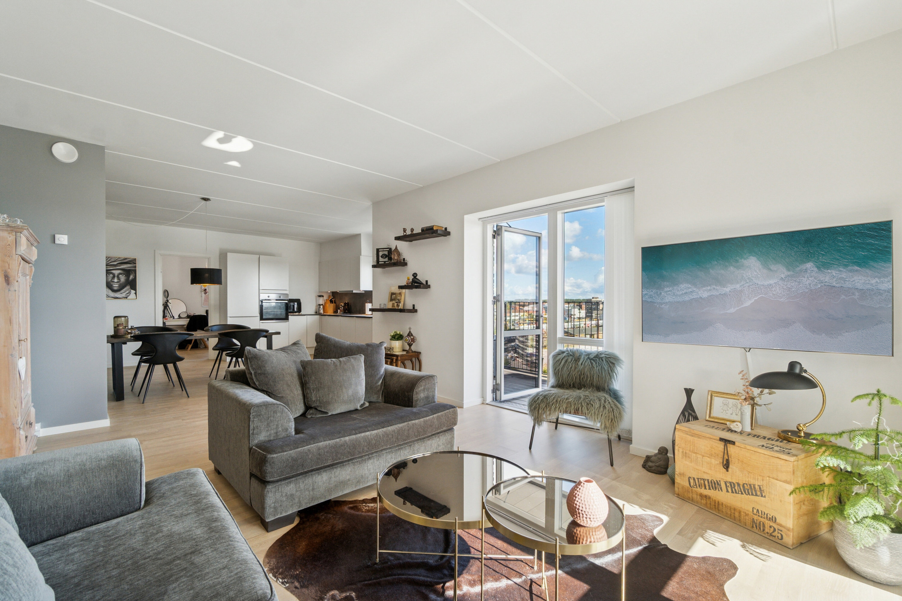 Fremhævet stue billede i fuldskærmstilstand. Billede af Stationsparken 35, 5. 1., 2600 Glostrup