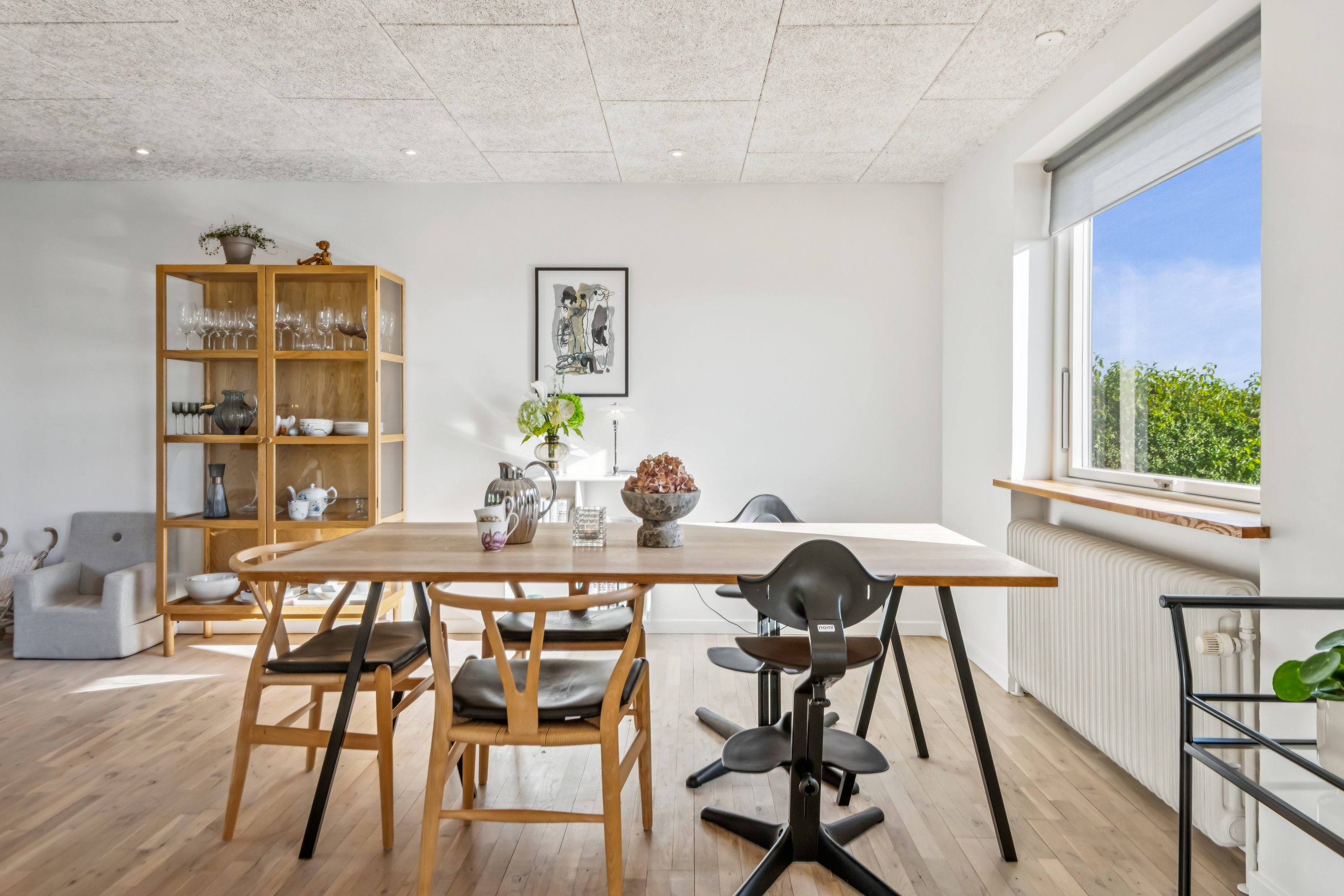 Fremhævet stue billede i fuldskærmstilstand. Billede af Stjernevej 44, Scheelsminde, 9200 Aalborg SV