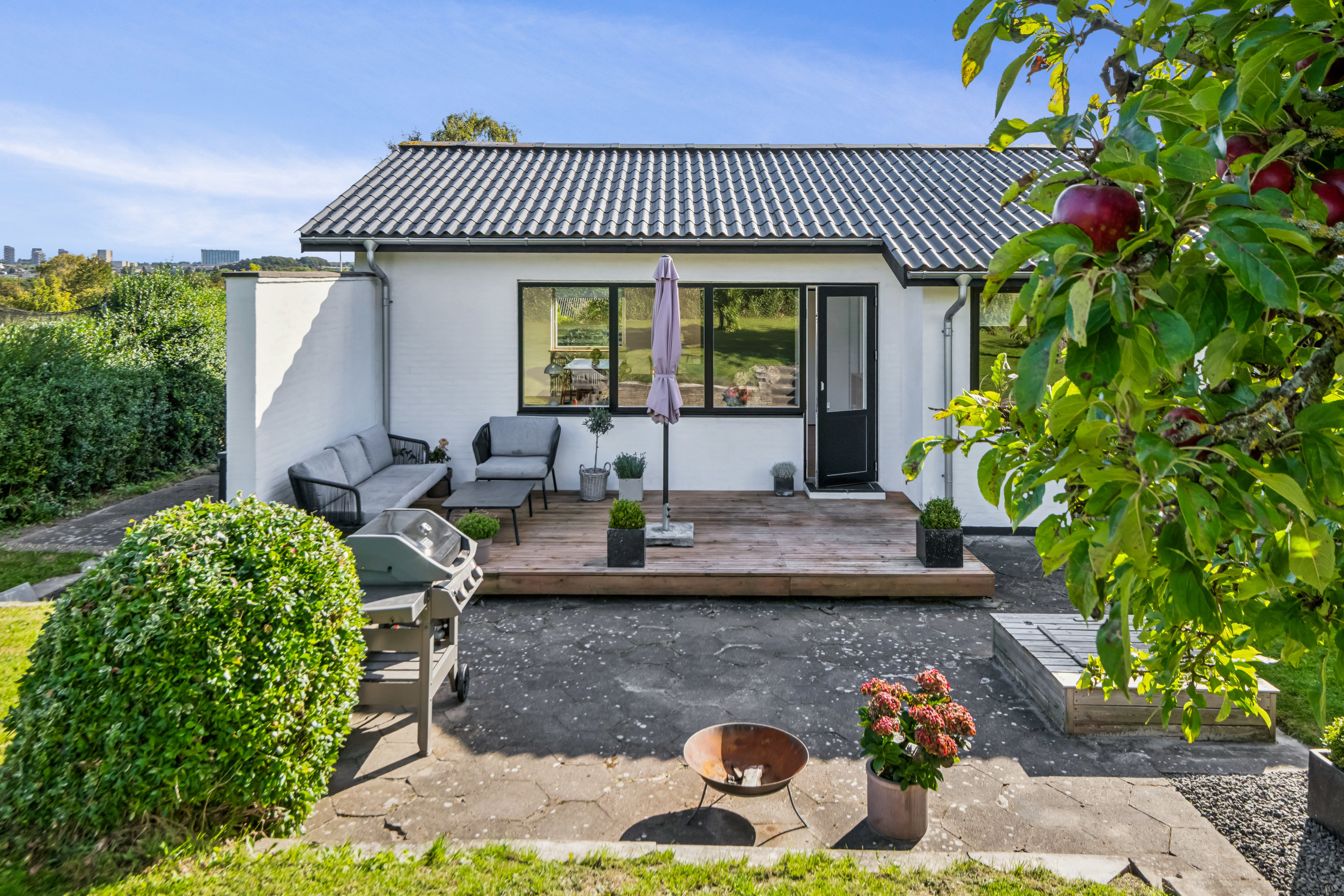 Fremhævet ejendom 1 billede i fuldskærmstilstand. Billede af Stjernevej 44, Scheelsminde, 9200 Aalborg SV