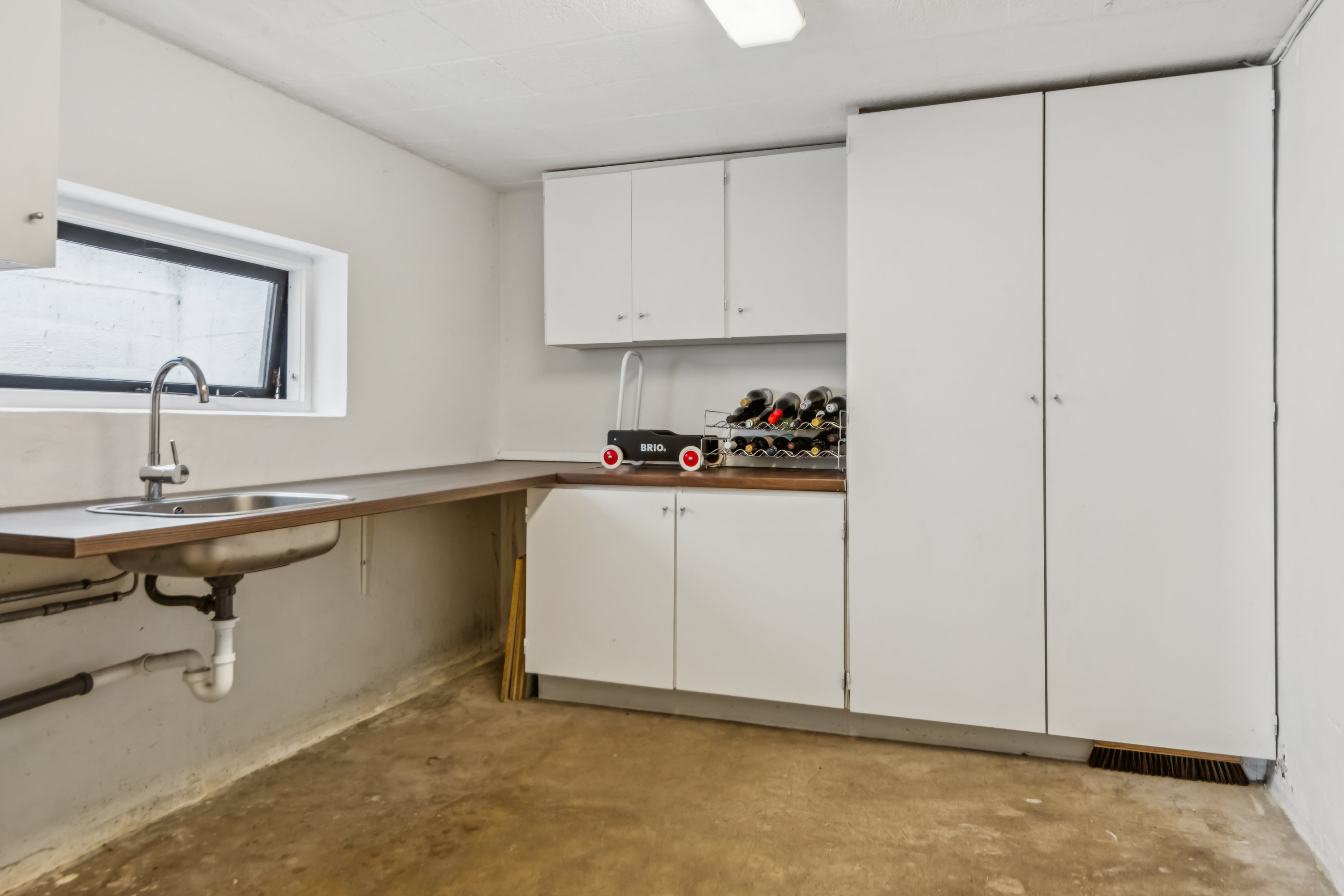 Fremhævet køkken billede i fuldskærmstilstand. Billede af Stjernevej 44, Scheelsminde, 9200 Aalborg SV