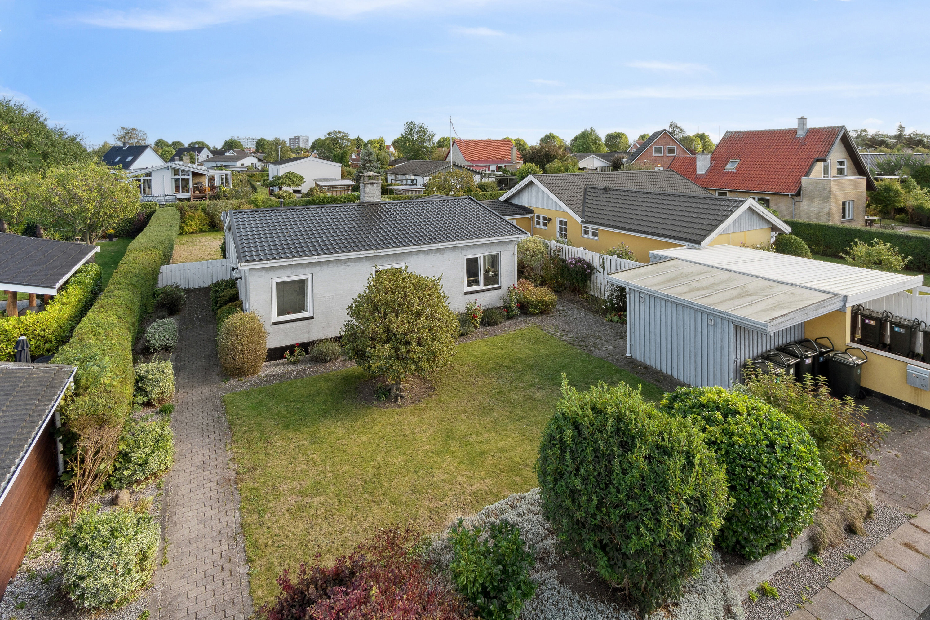 Fremhævet set fra haven billede i fuldskærmstilstand. Billede af Pagteroldvej 63, 2650 Hvidovre