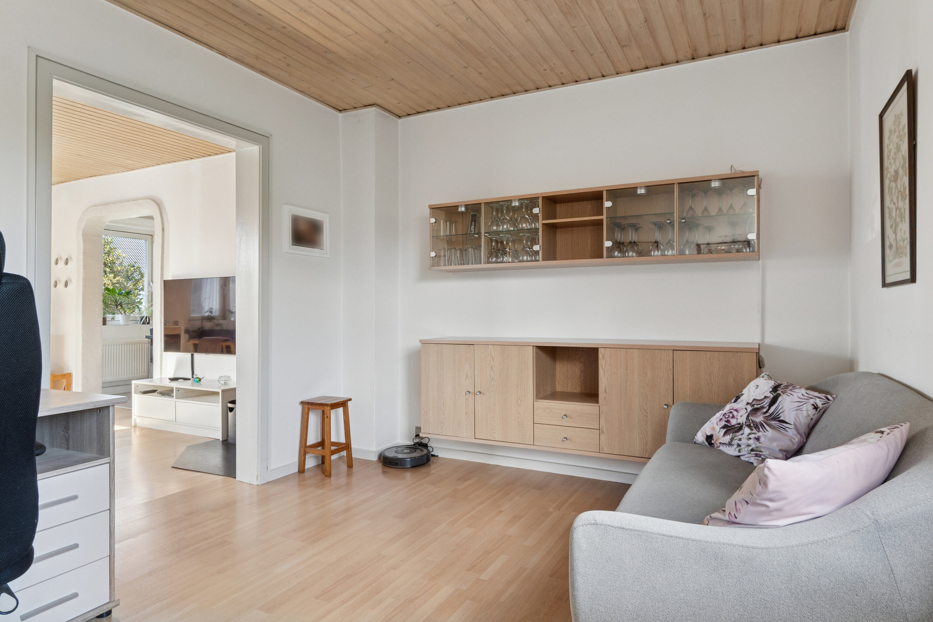 Fremhævet stue billede i fuldskærmstilstand. Billede af Pagteroldvej 63, 2650 Hvidovre