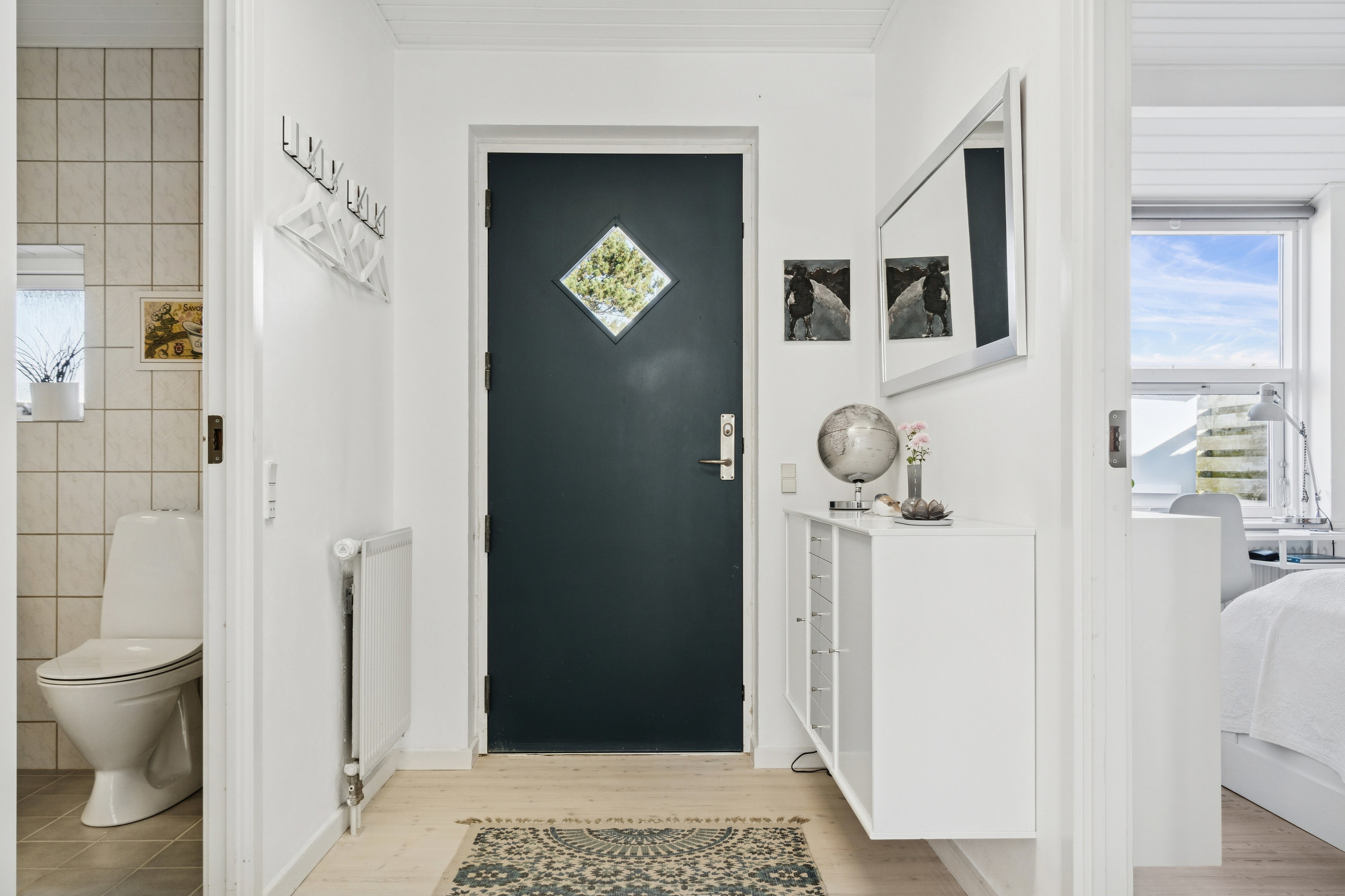 Miniaturebillede 2: gang. Billede af Skovhusvej 9, 4300 Holbæk