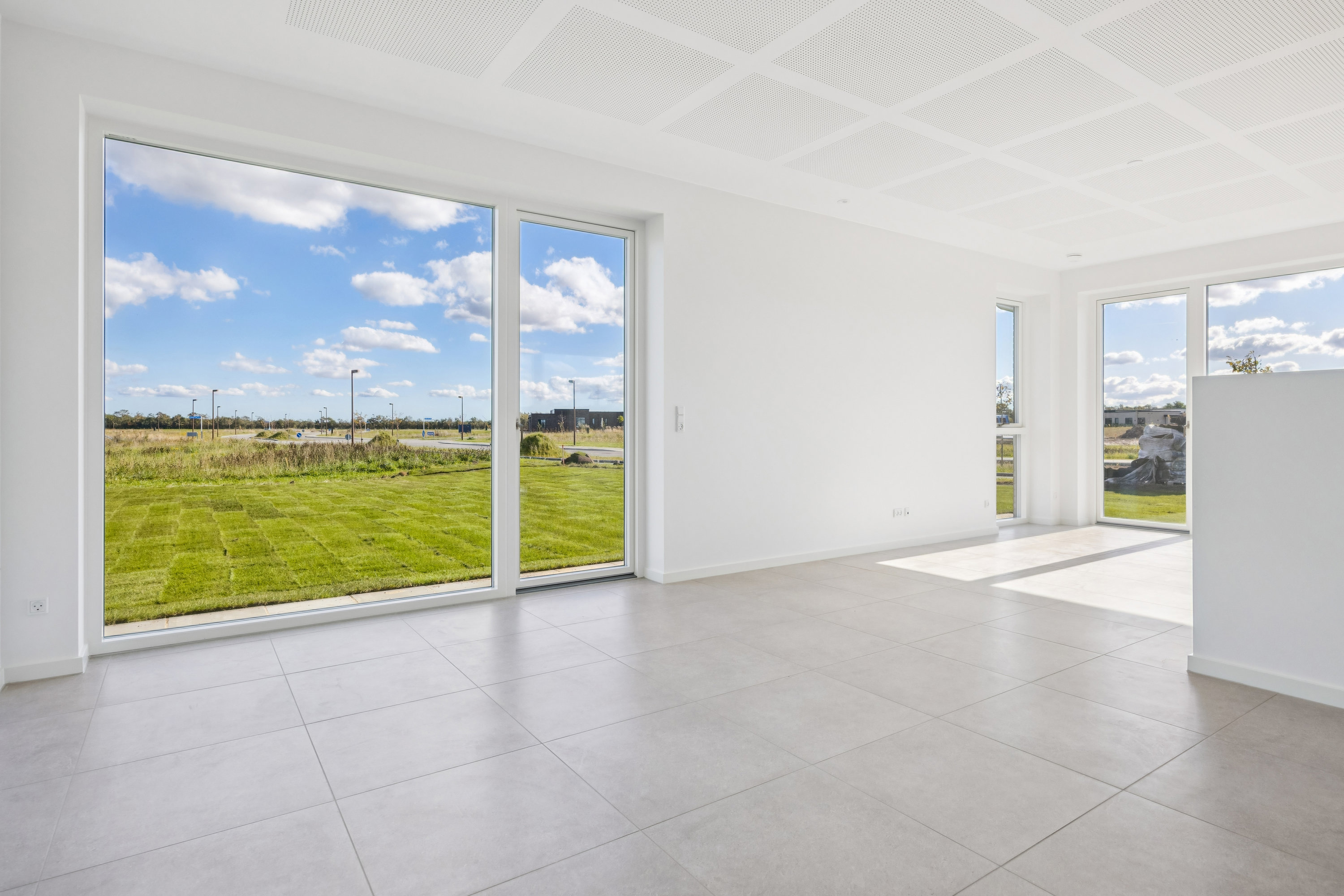 Fremhævet stue billede i fuldskærmstilstand. Billede af Solhvervs Alle 25, 9440 Aabybro