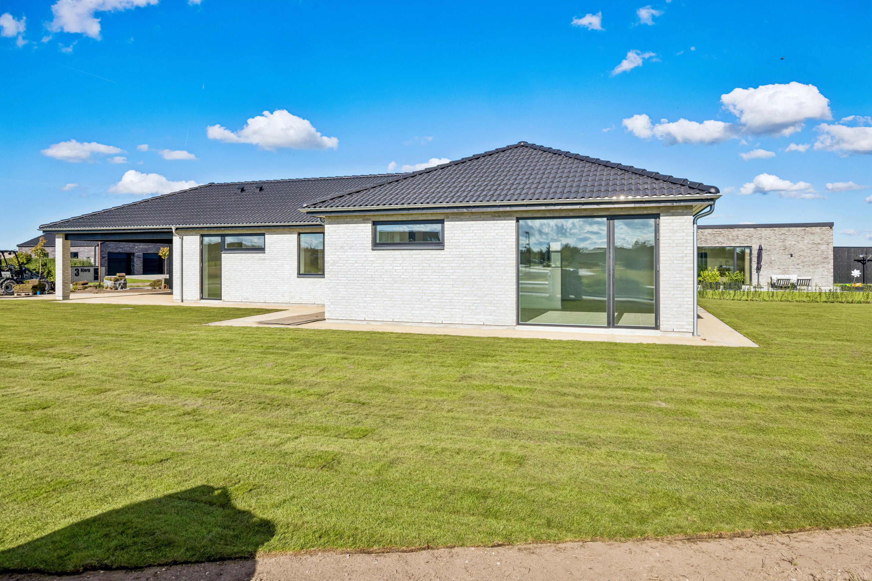 Miniaturebillede 1: ejendom 1. Billede af Solhvervs Alle 25, 9440 Aabybro