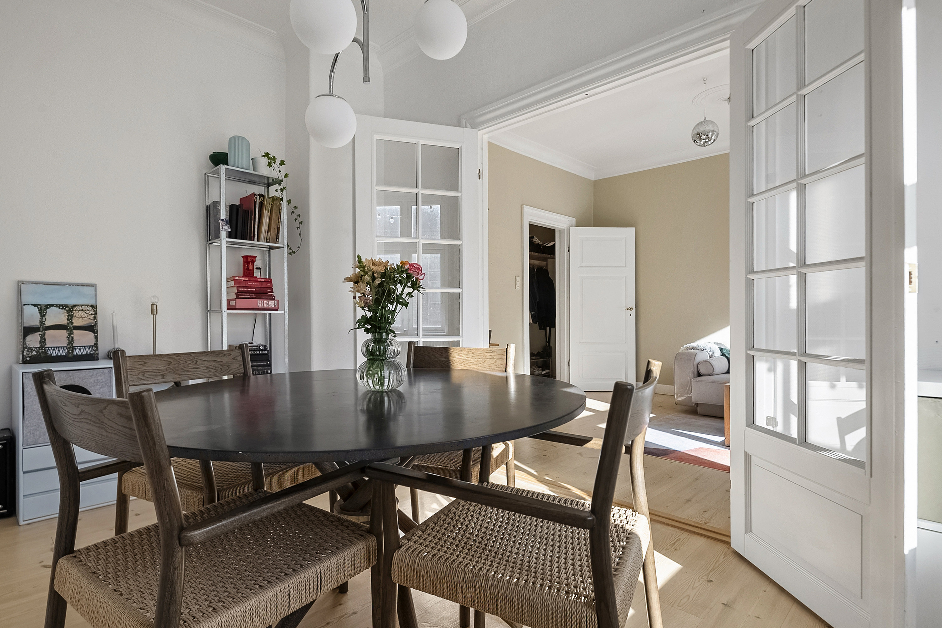 Fremhævet spisestue billede i fuldskærmstilstand. Billede af Niels Juels Gade 16, 2. tv., Trøjborg, 8200 Aarhus N