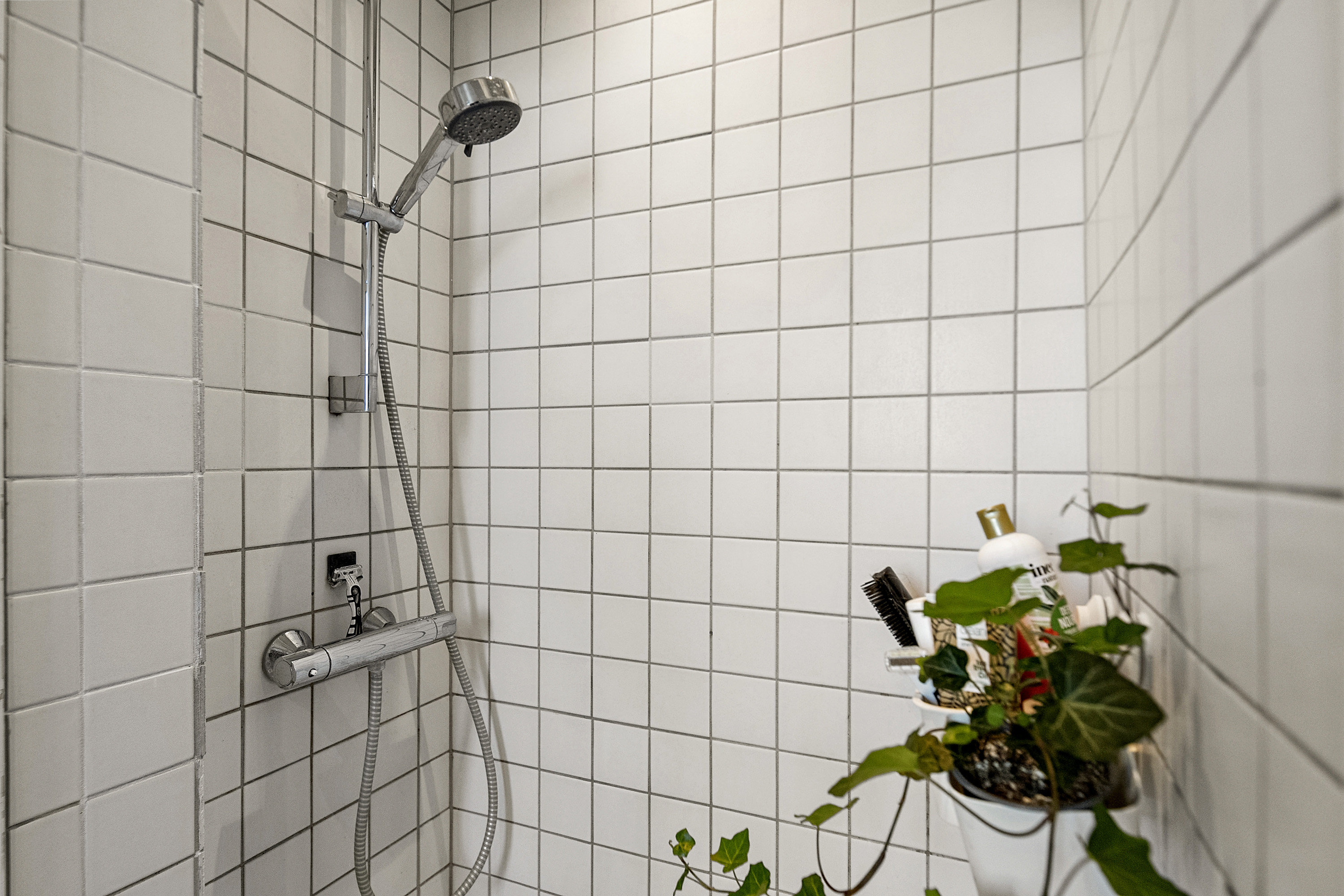 Fremhævet badeværelse billede i fuldskærmstilstand. Billede af Niels Juels Gade 16, 2. tv., Trøjborg, 8200 Aarhus N