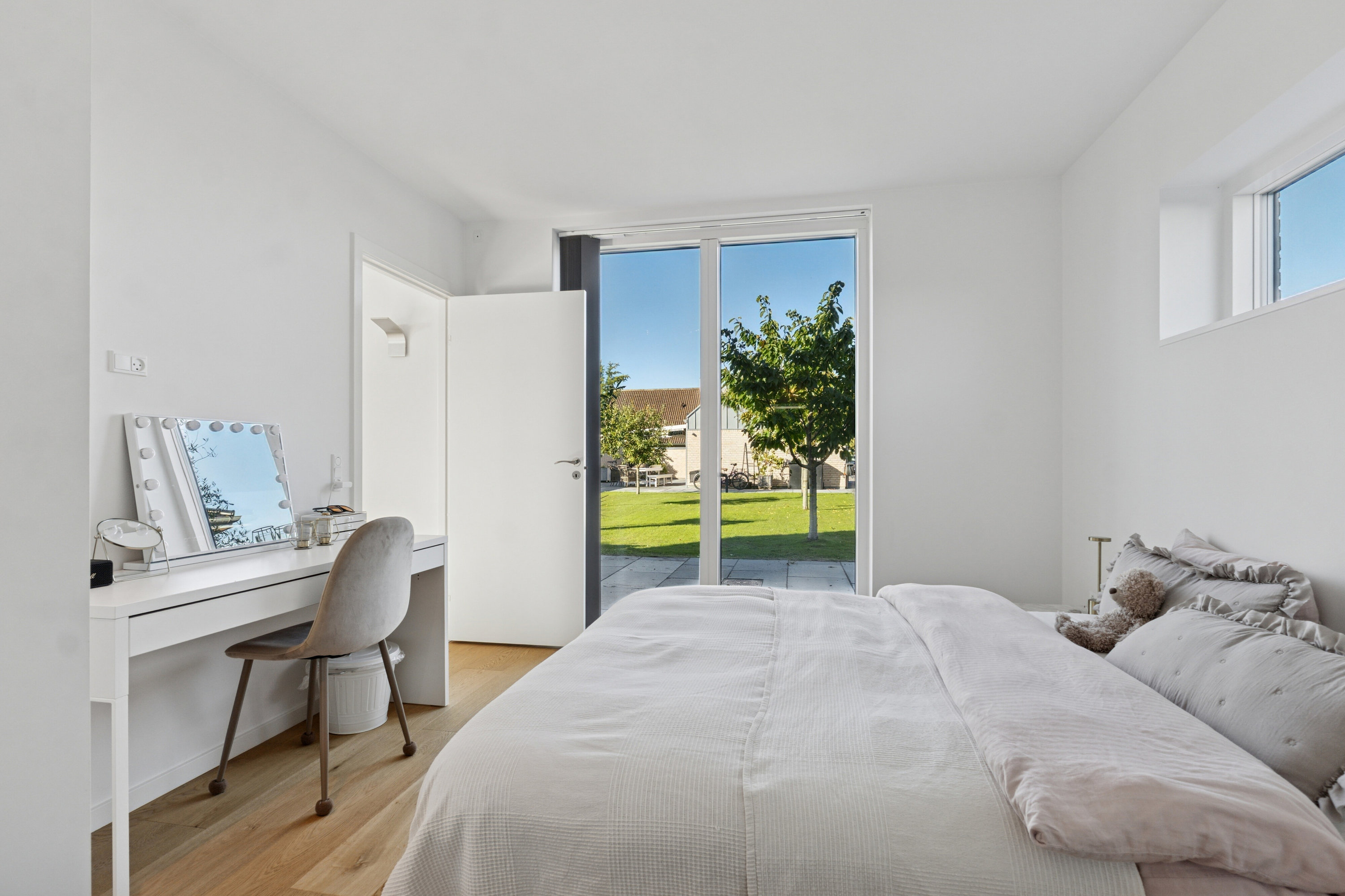 Fremhævet indendørs billede i fuldskærmstilstand. Billede af Øresunds Alle 33, 2791 Dragør