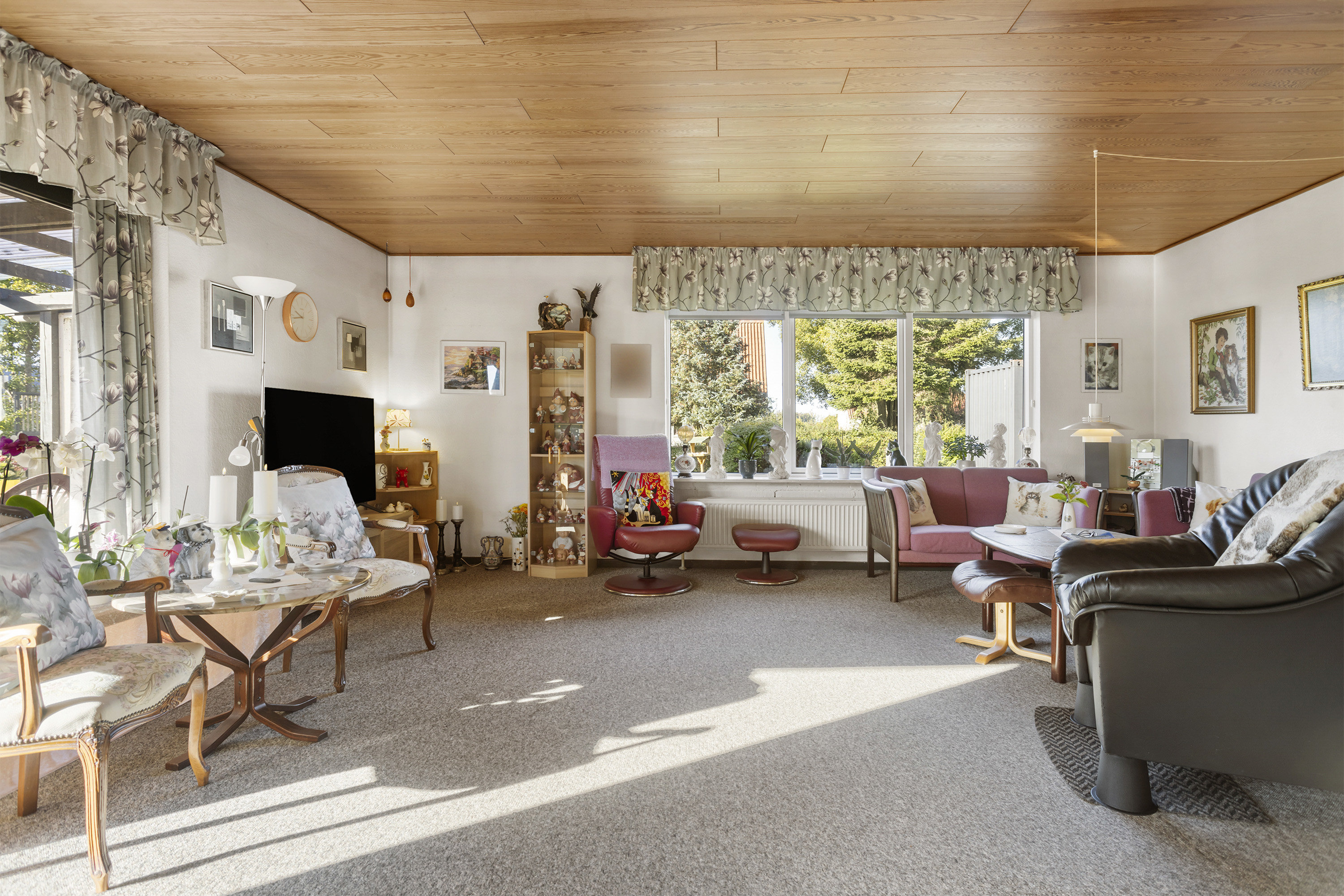 Fremhævet stue billede i fuldskærmstilstand. Billede af Æblevangen 2, Præstbro, 9330 Dronninglund