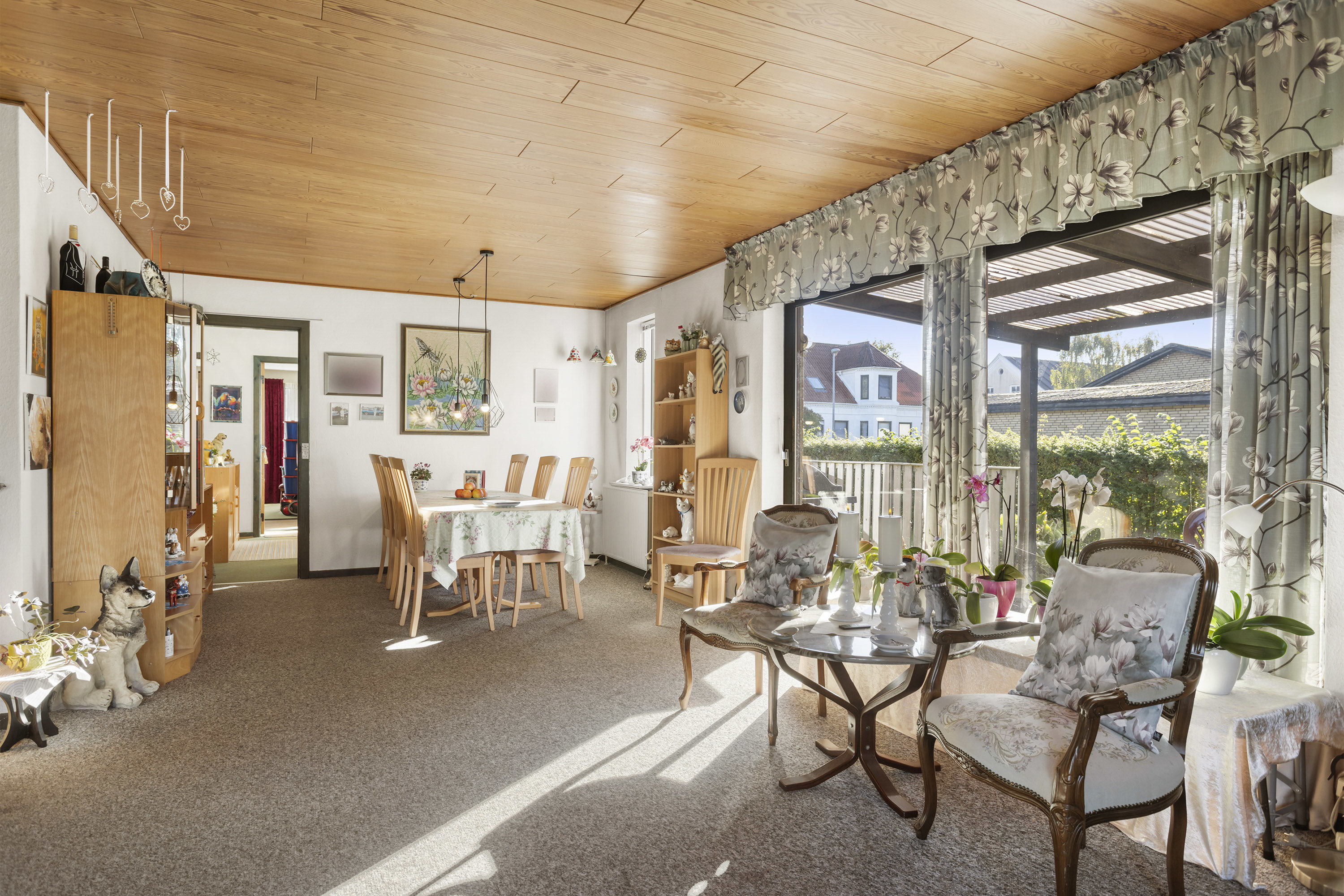 Fremhævet stue billede i fuldskærmstilstand. Billede af Æblevangen 2, Præstbro, 9330 Dronninglund