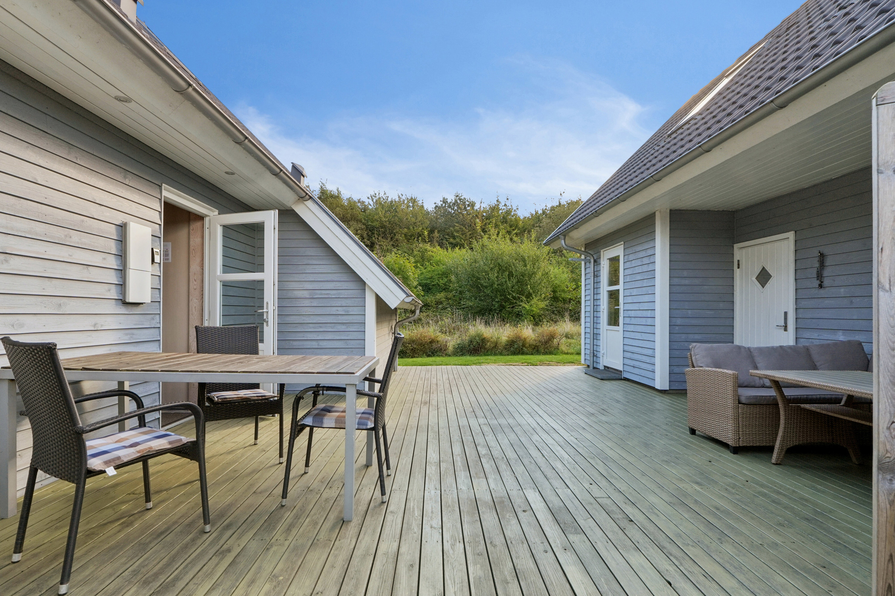 Fremhævet terrasse billede i fuldskærmstilstand. Billede af Stigtehaven 12, Lohals, 5953 Tranekær