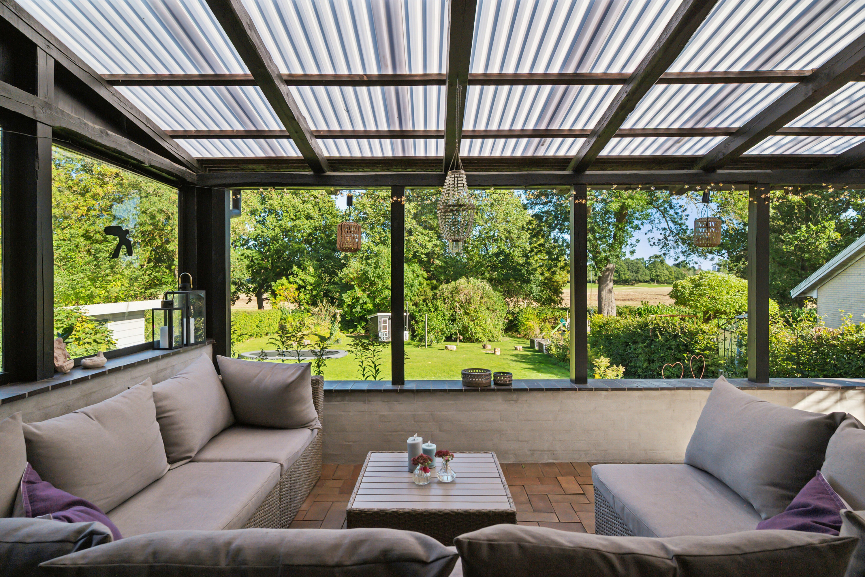 Fremhævet terrasse billede i fuldskærmstilstand. Billede af Voldumvej 14, 2610 Rødovre