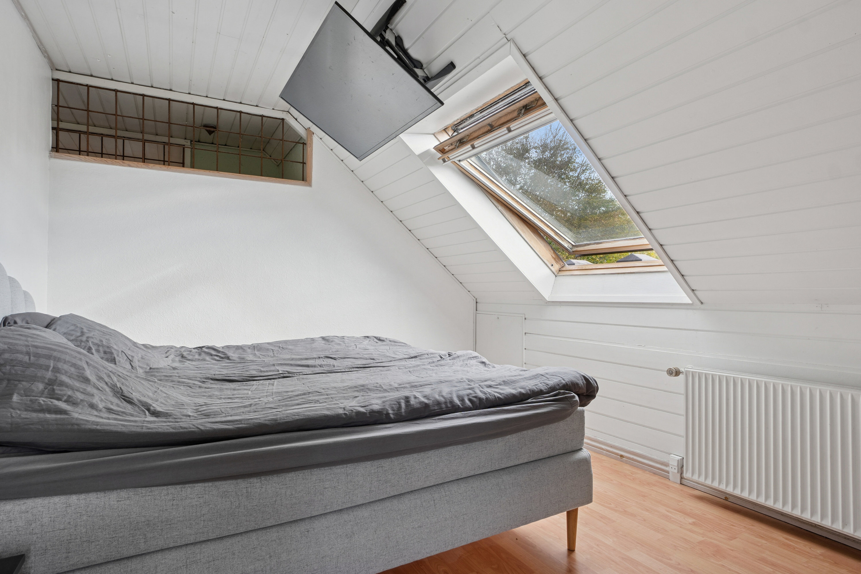 Fremhævet soveværelse billede i fuldskærmstilstand. Billede af Skipperkrogen 10, Øsløs, 7742 Vesløs