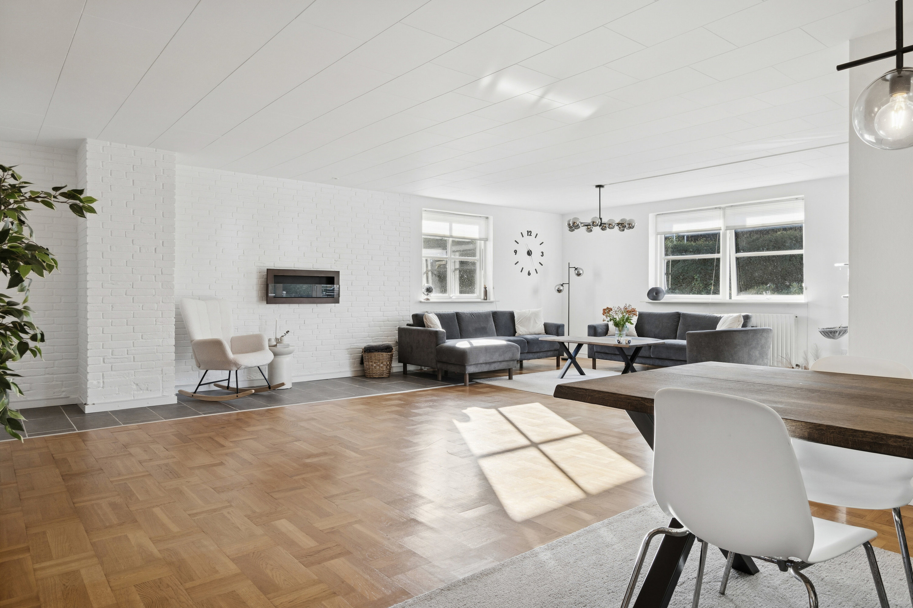 Fremhævet stue billede i fuldskærmstilstand. Billede af Provstehøjen 10, 4300 Holbæk